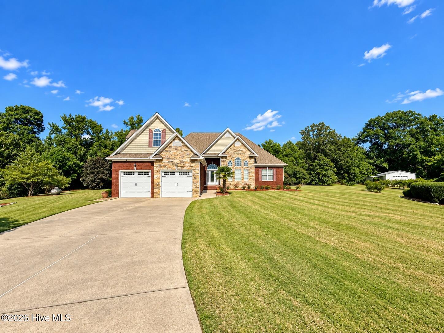 303 John Deere Drive — photo