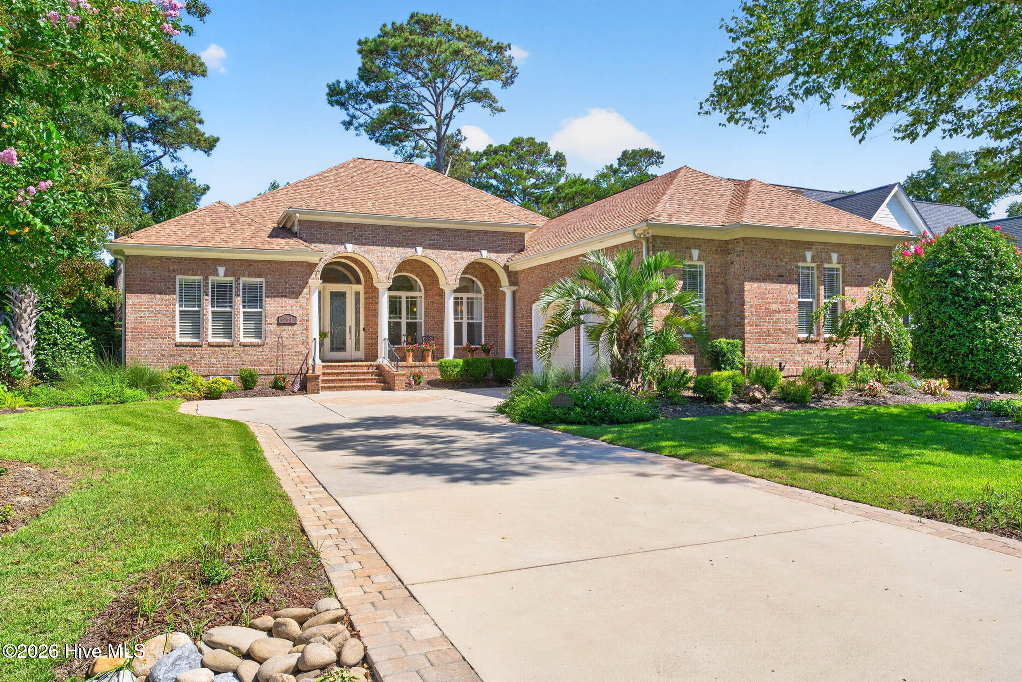 2761 Cedar Crest Drive — photo