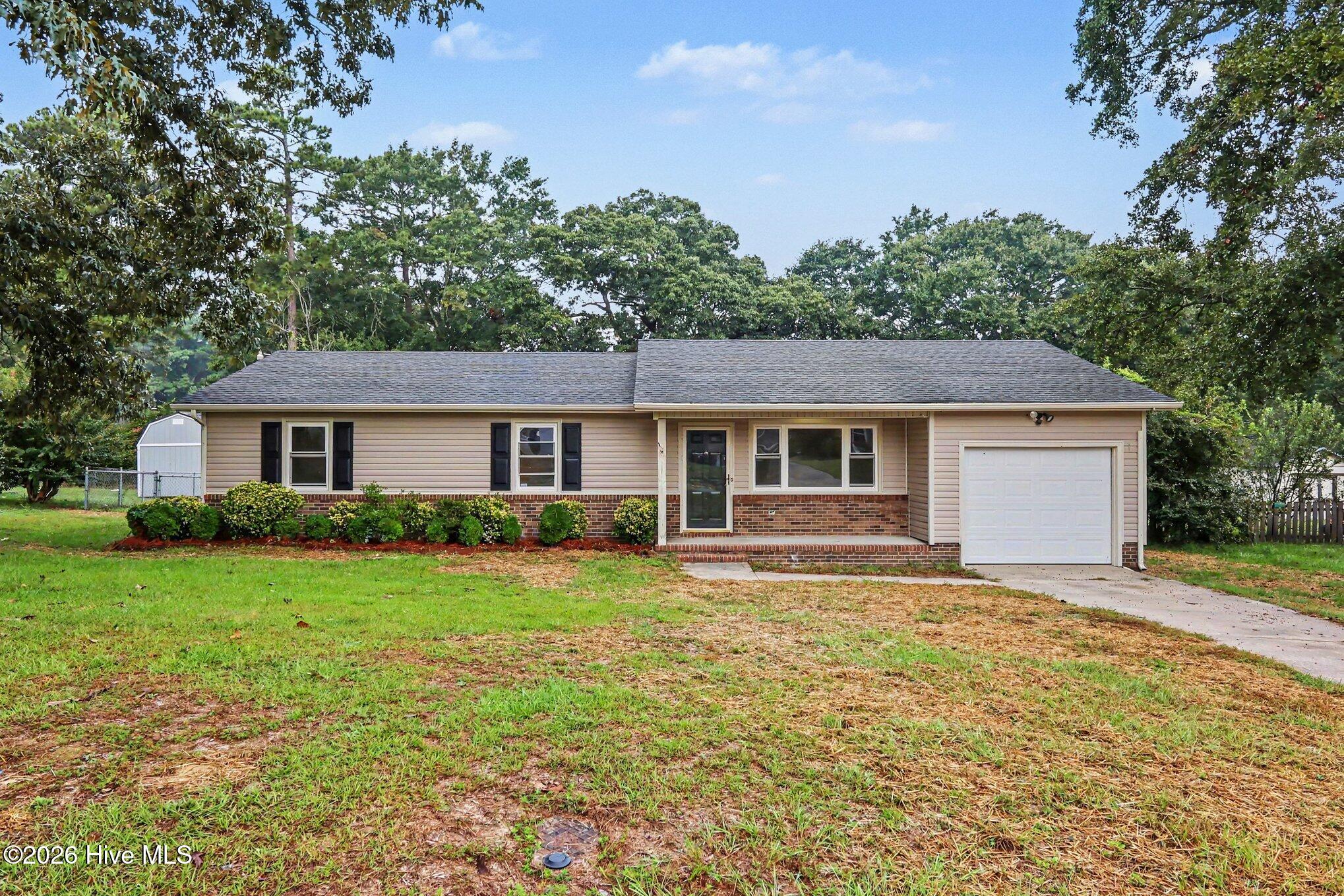 105 Lake Hurst Drive — photo