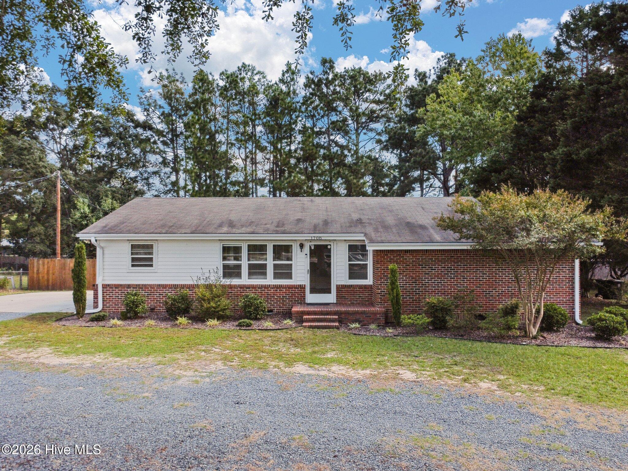 1708 N Poplar Street — photo