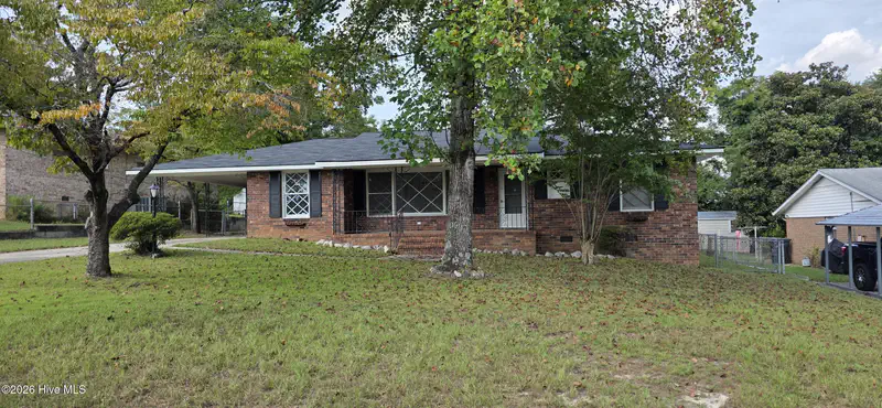2423 Eagle Drive — photo