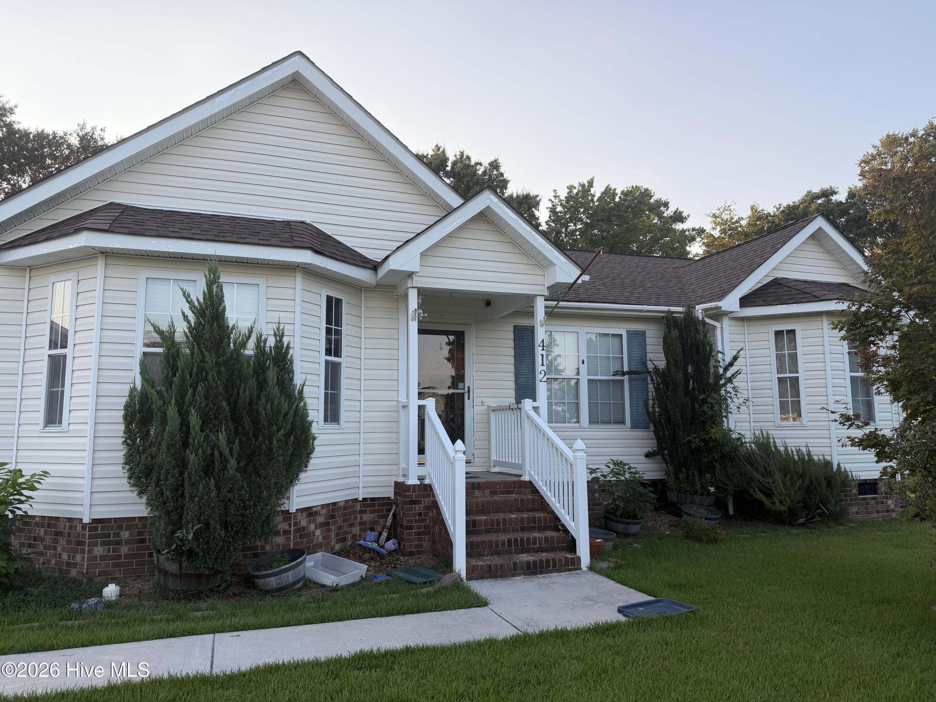 412 S Walnut Street — photo