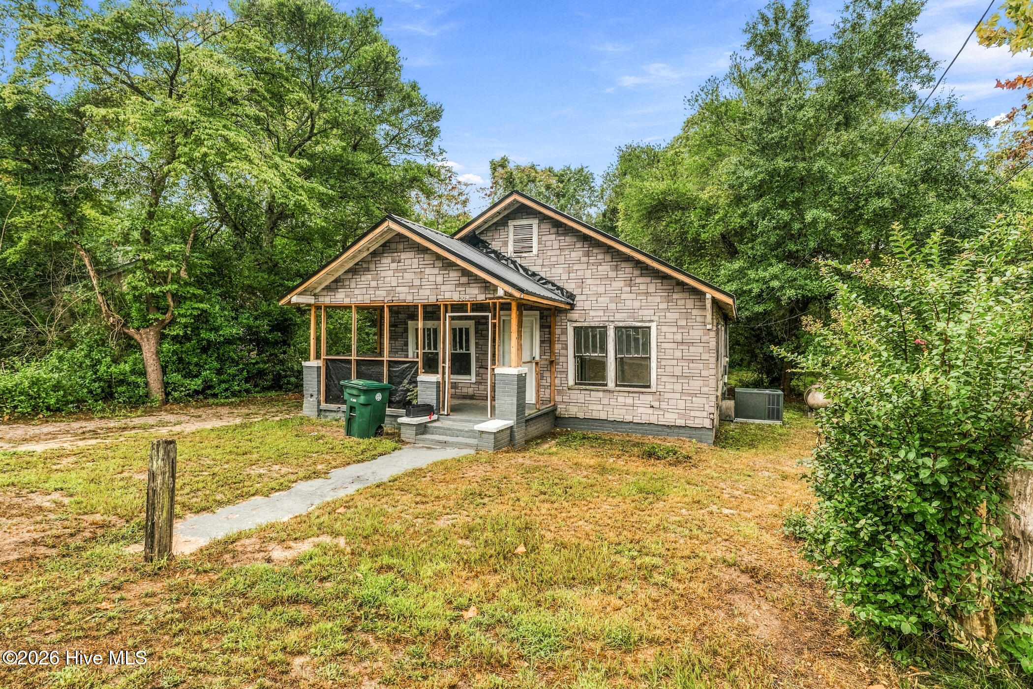 309 Pine Street, Hamlet, NC 28345 — photo 3