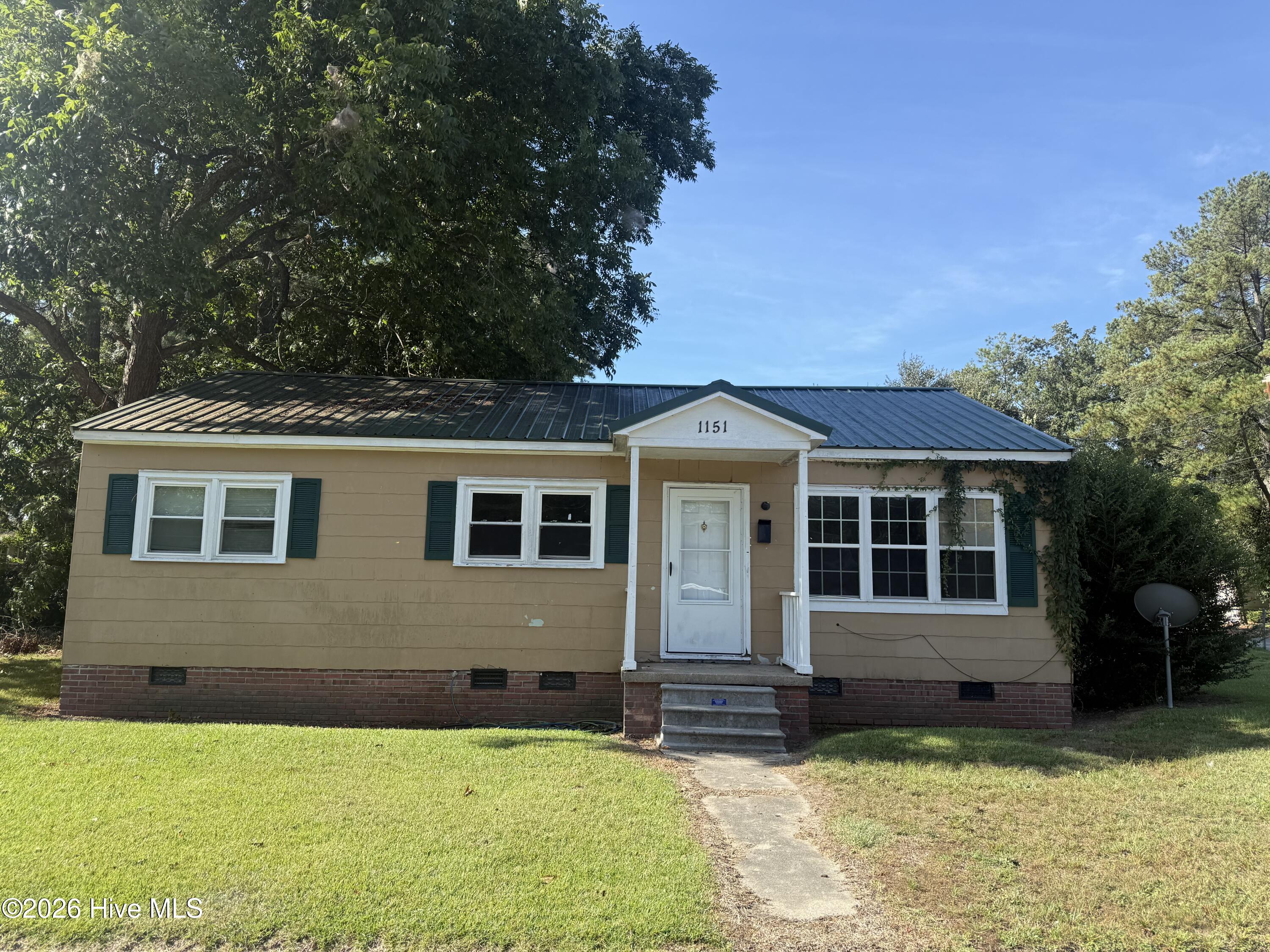 1151 E Gordon Street — photo