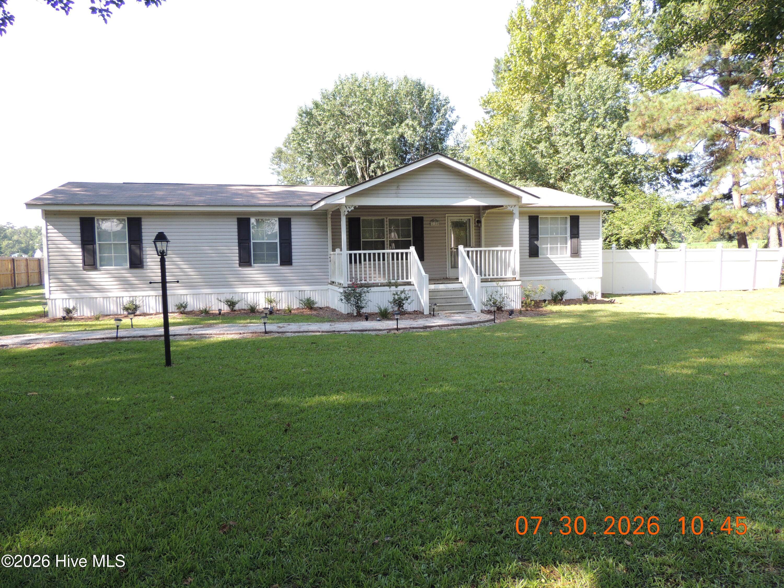 2158 Nc 111 — photo