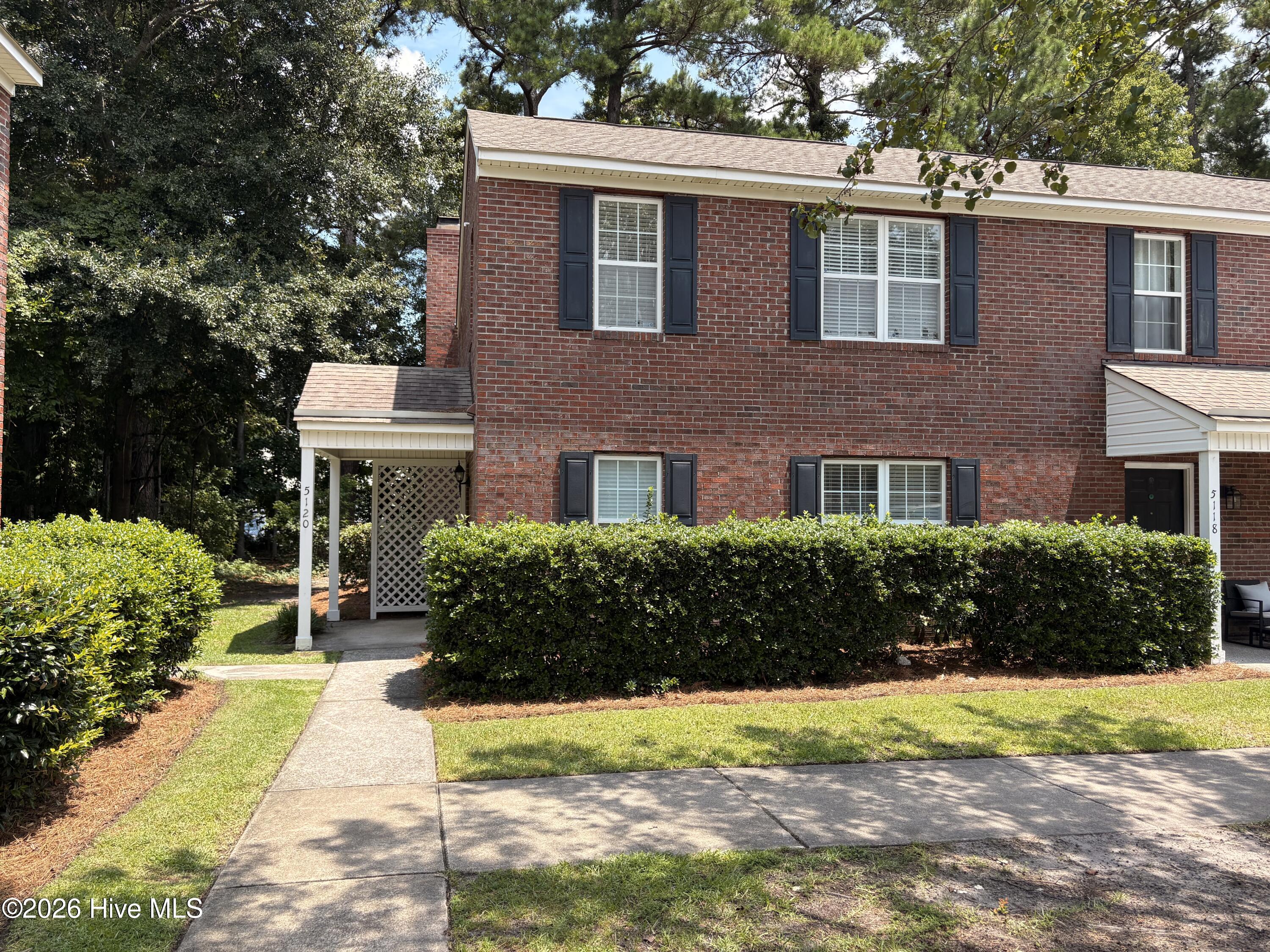 5120 Lamppost Circle — photo