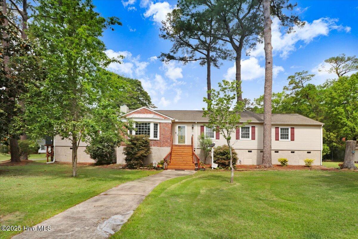 105 Harbor Drive — photo