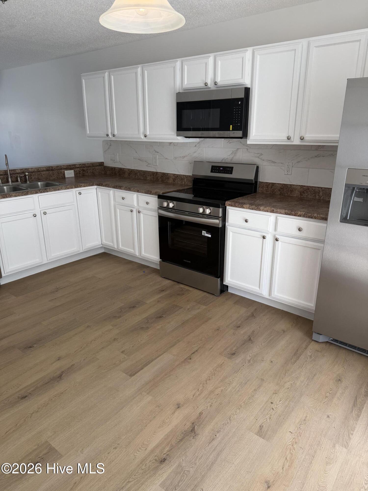 7009 Banister Loop — photo