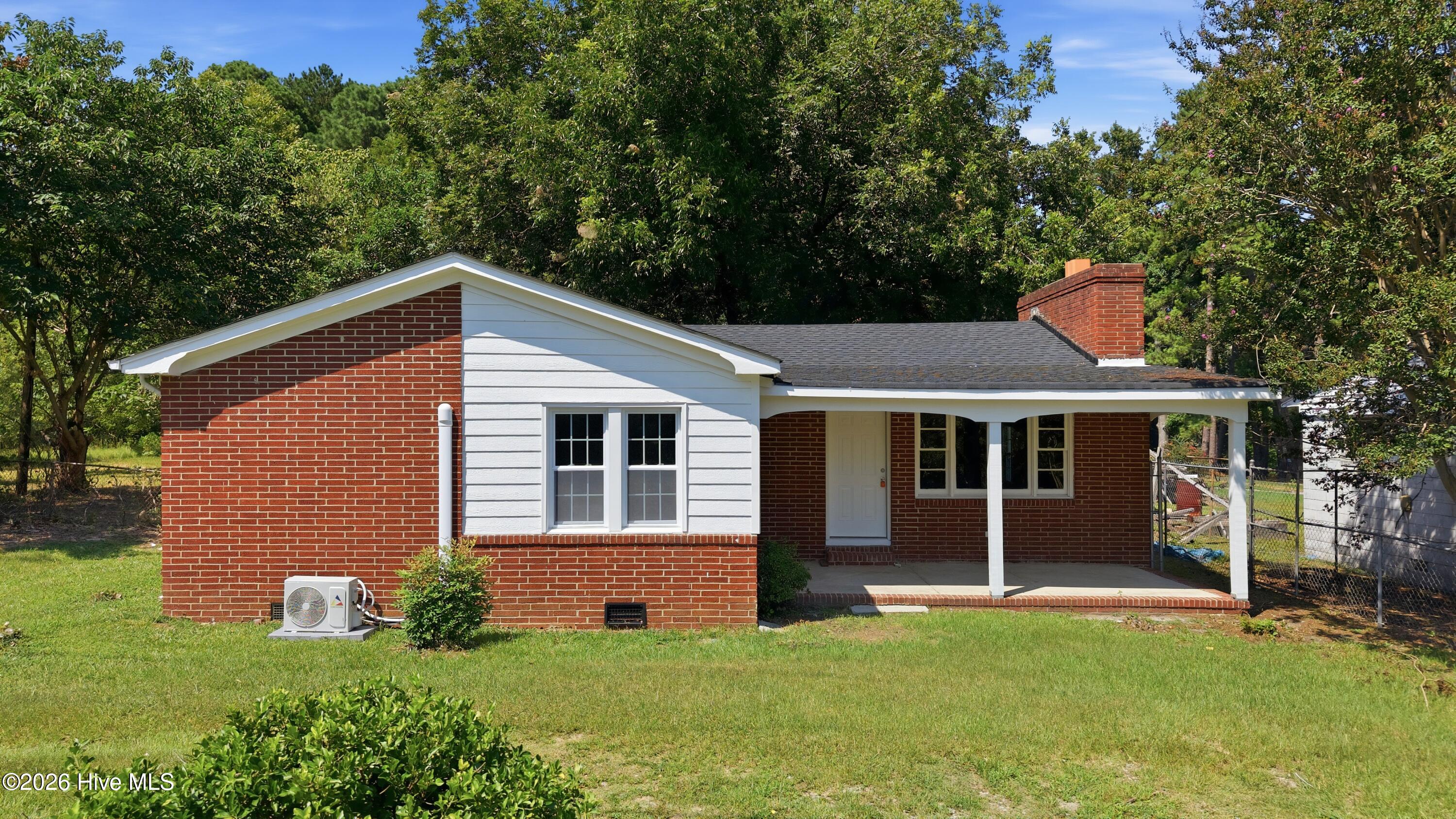 901 E Nash Street — photo