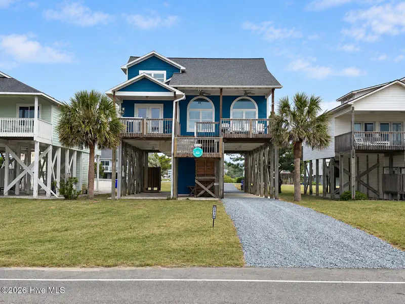 2330 W Beach Drive — photo