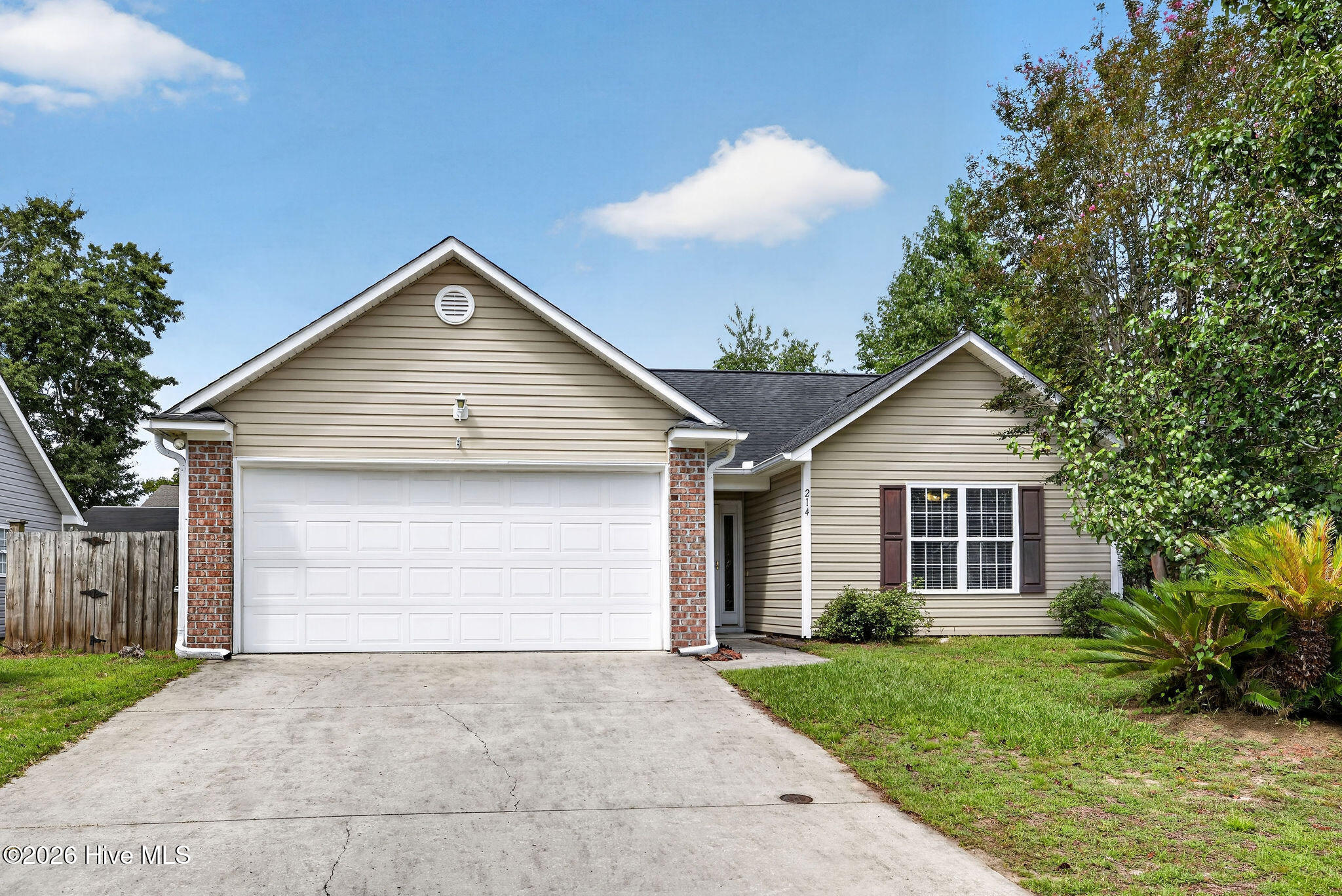 214 Gardenview Court NE — photo