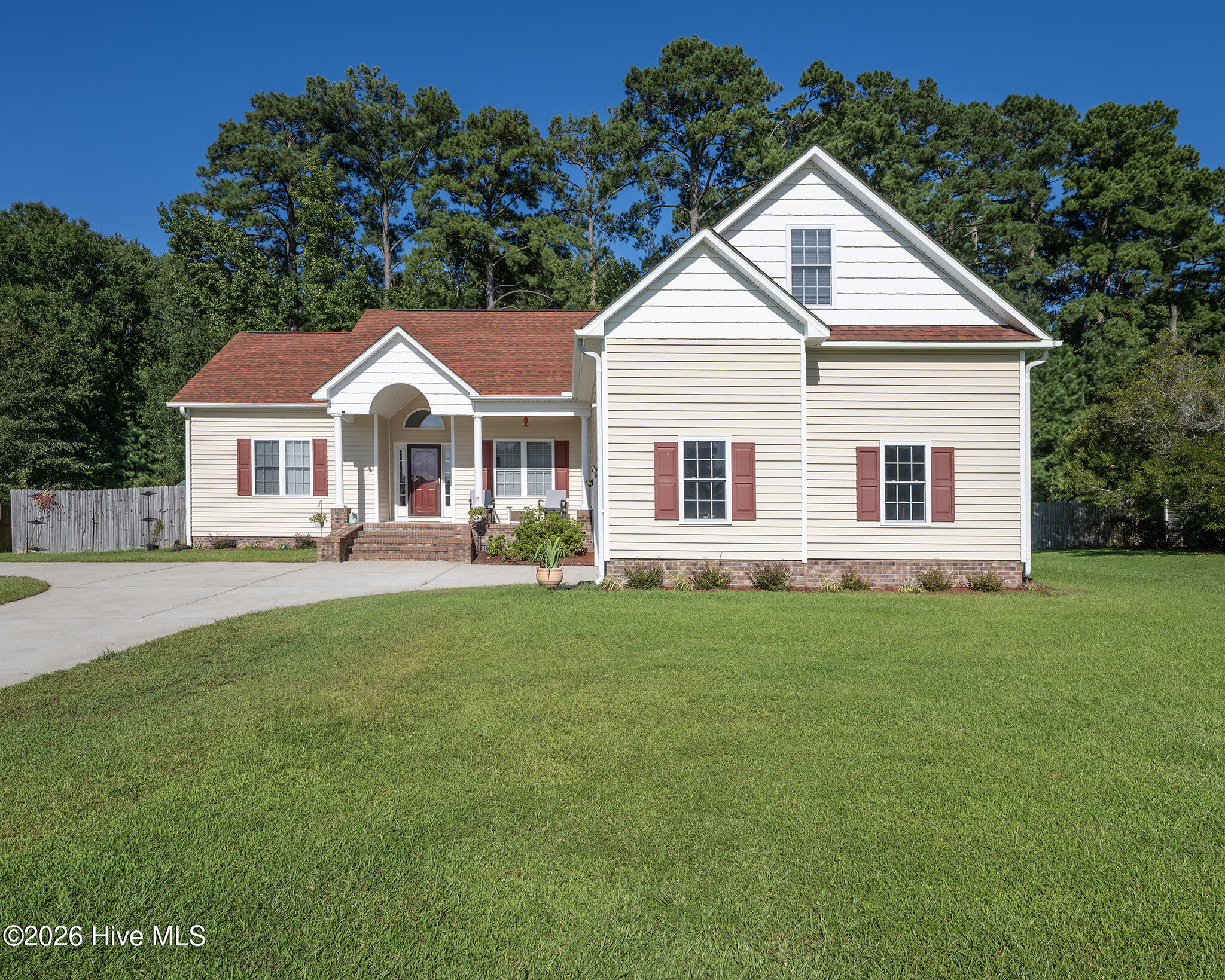 168 Laura Drive — photo