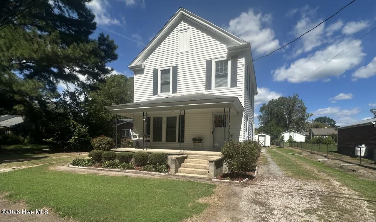 206 W Academy Street — photo