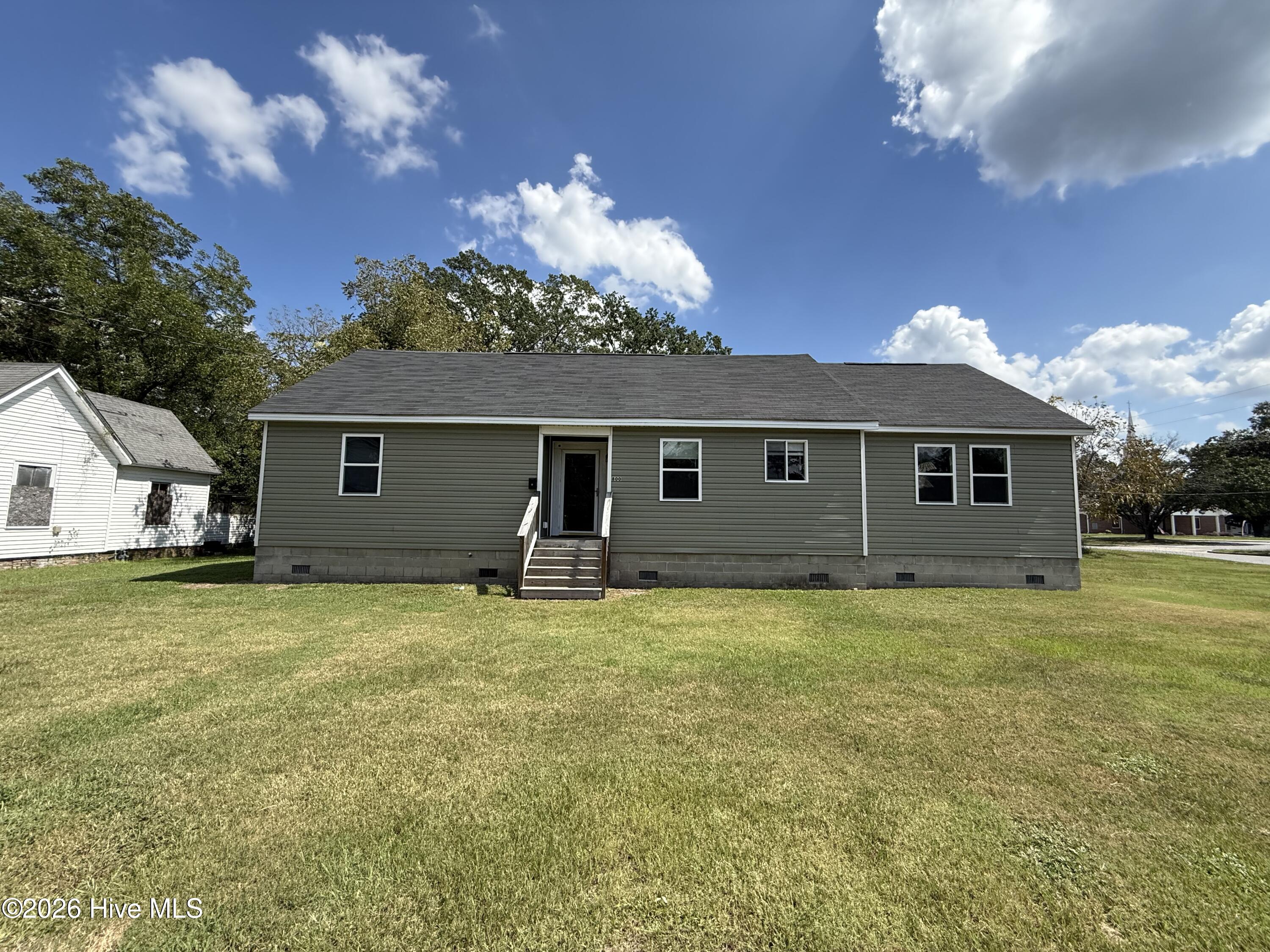 800 E Gordon Street — photo