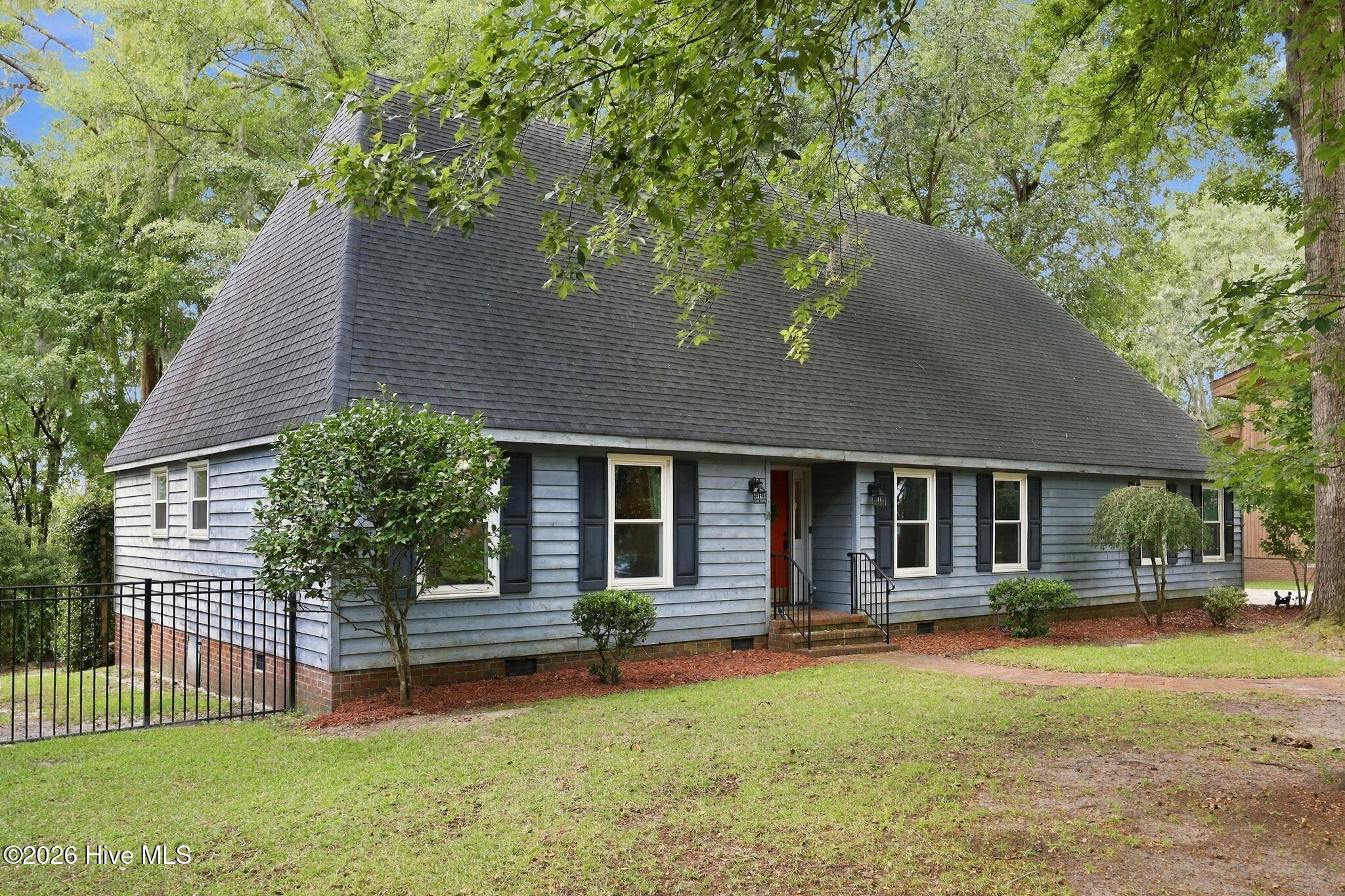 109 Riverview Drive — photo