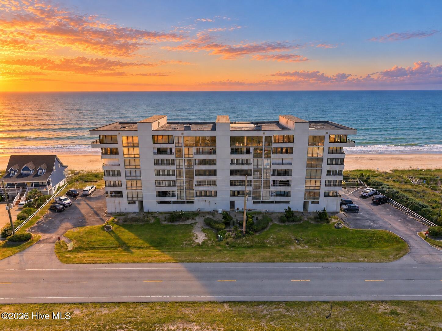4110 Island Drive 503 — photo