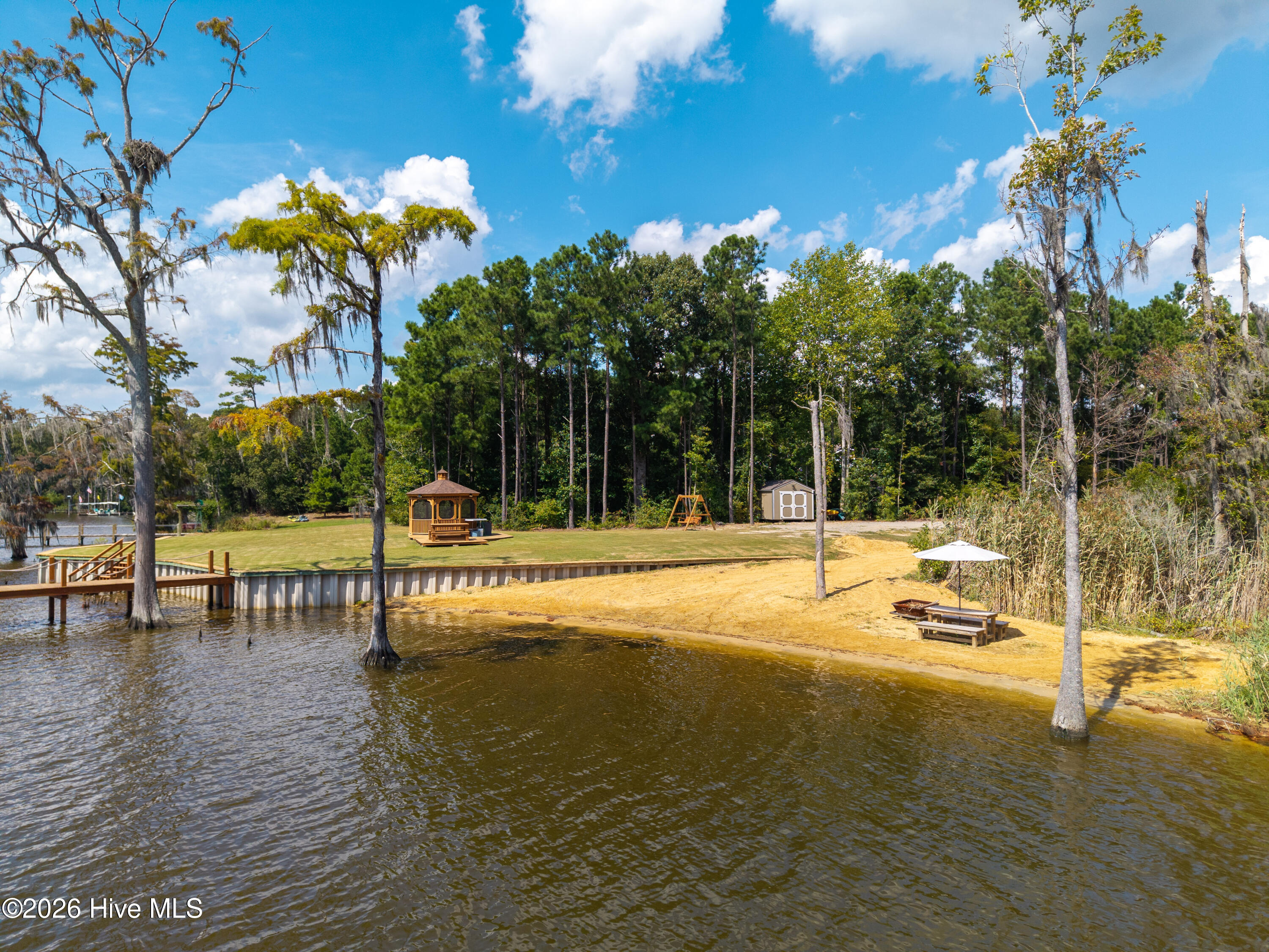 120 Evergreen Drive — photo