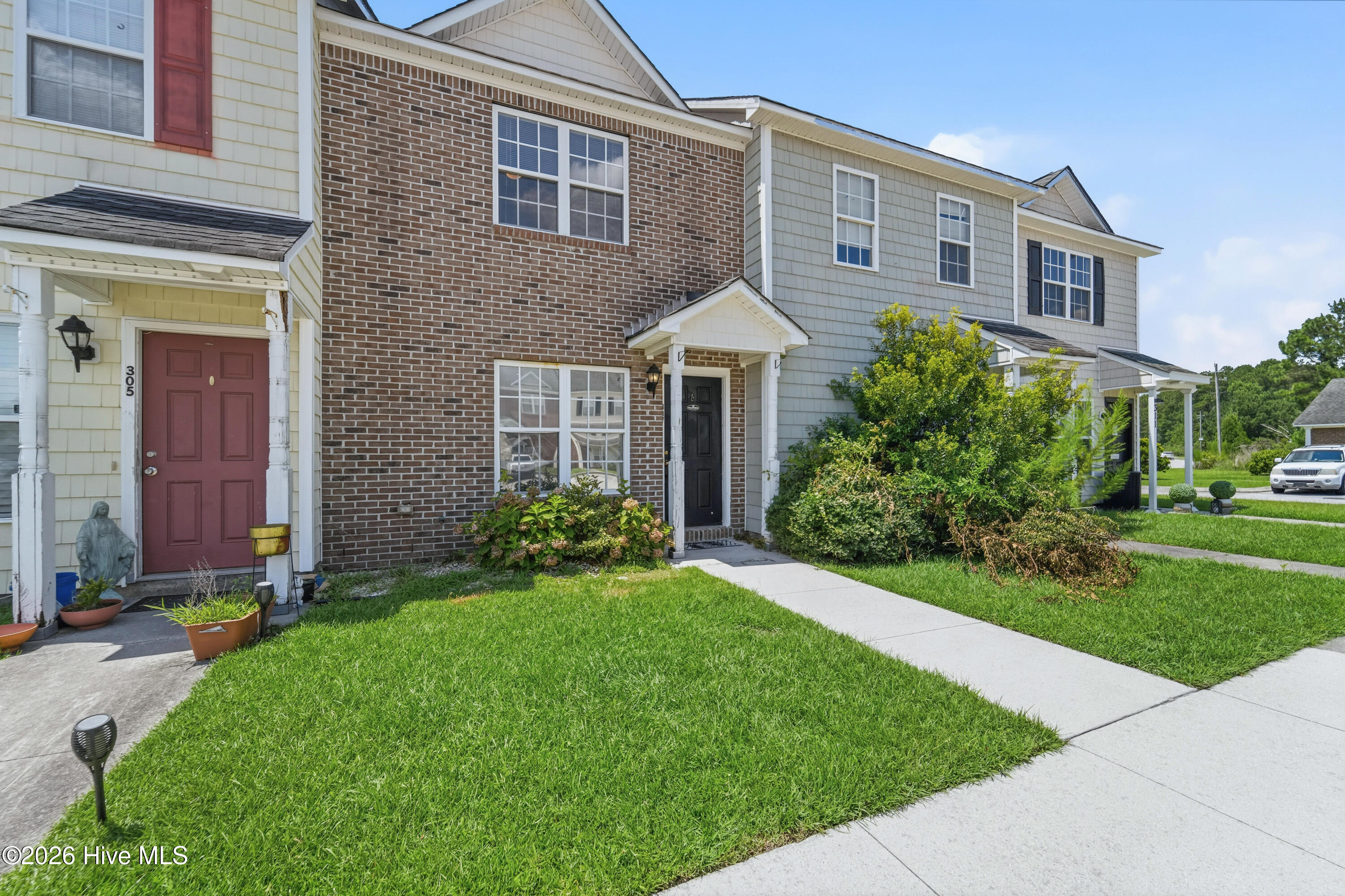 307 Bridgewood Drive — photo