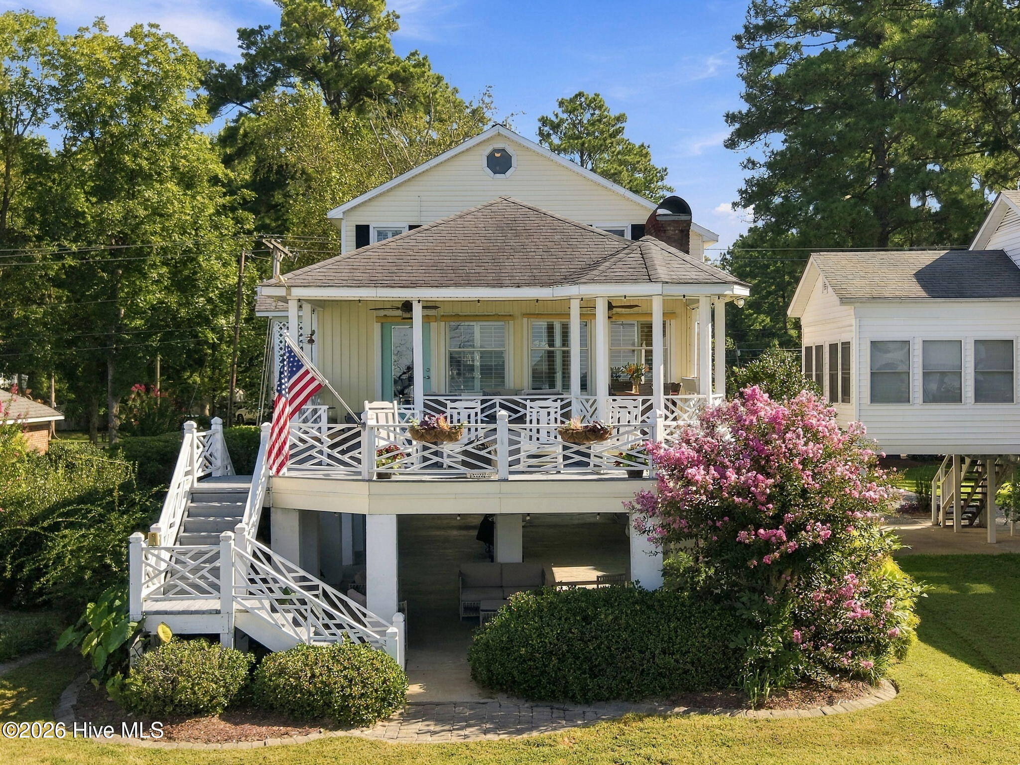 338 Cypress Shore Road — photo