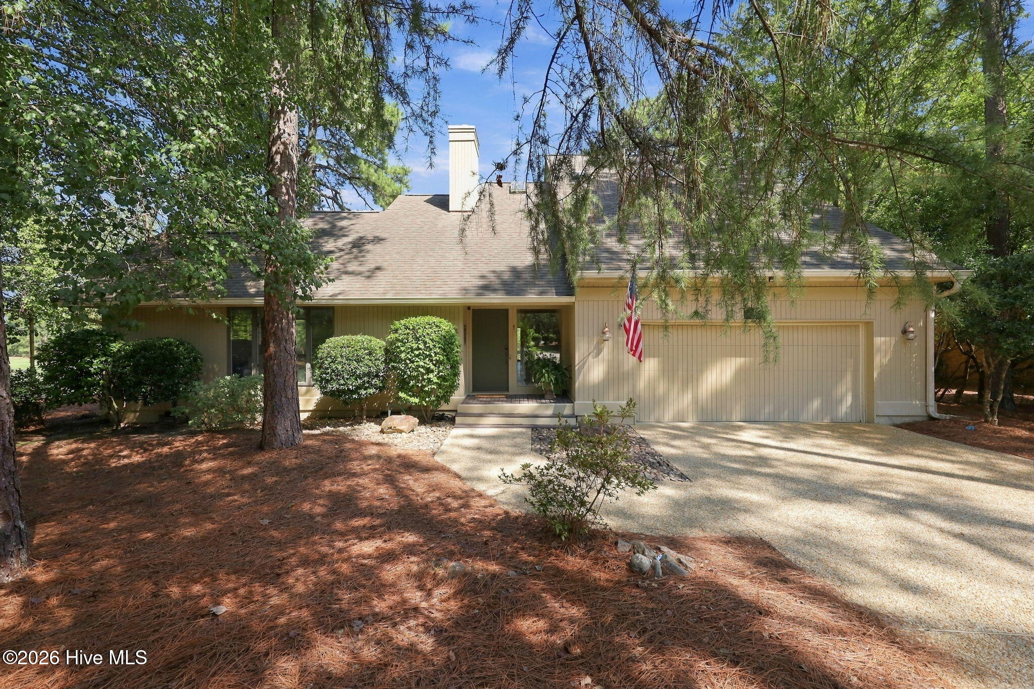 25 Lake Hills Road — photo