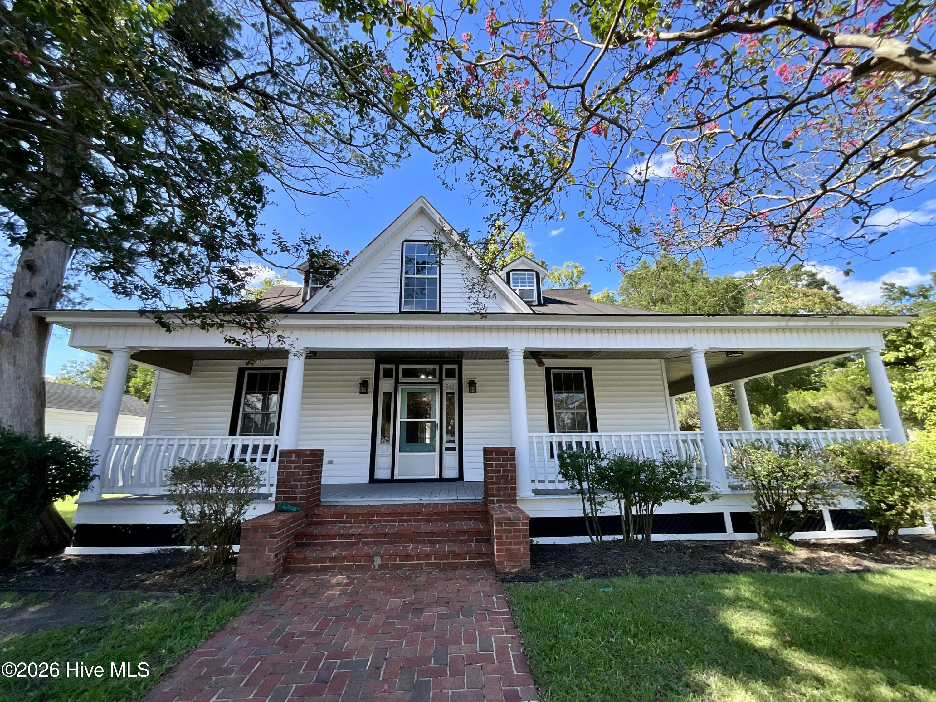 502 W Main Street — photo