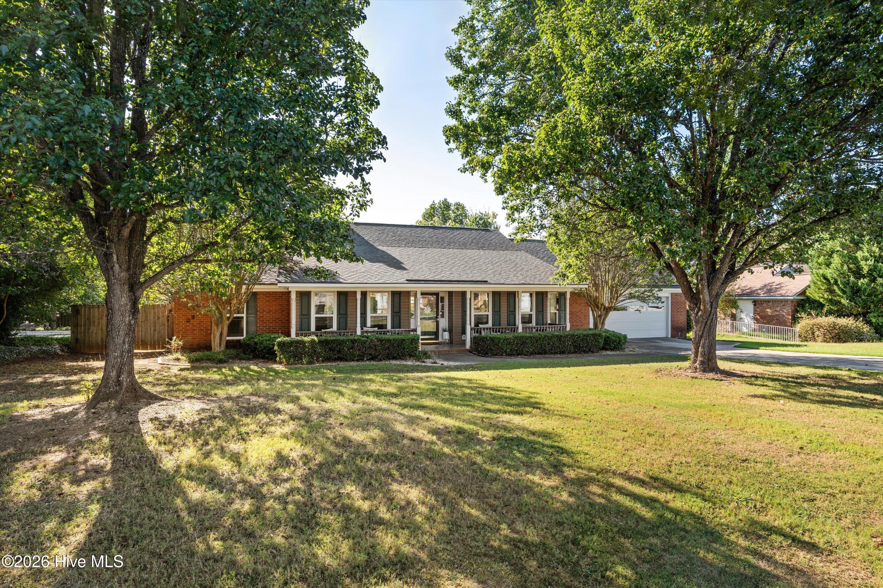 512 Waterford Drive — photo
