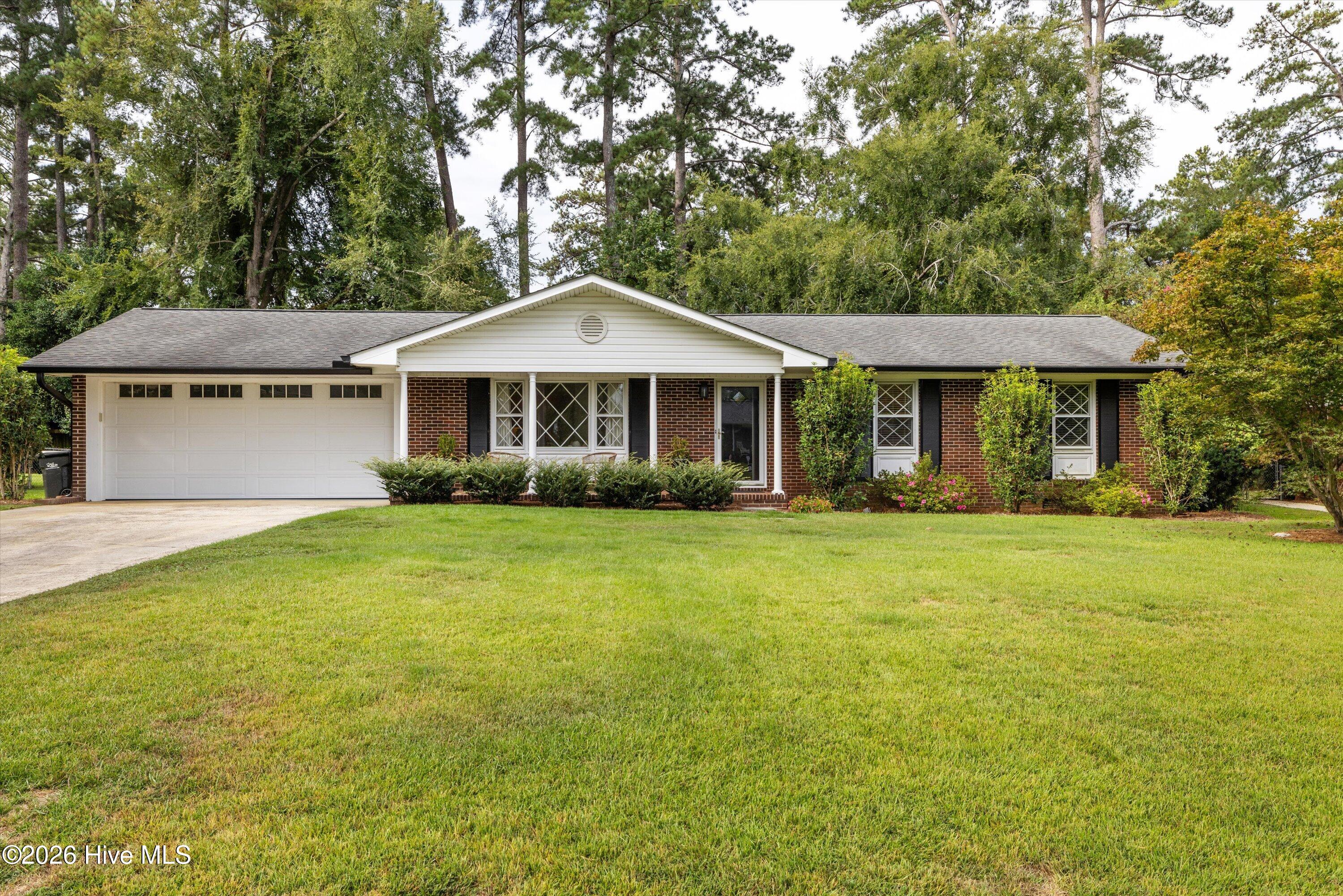 3138 Edinburgh Drive — photo