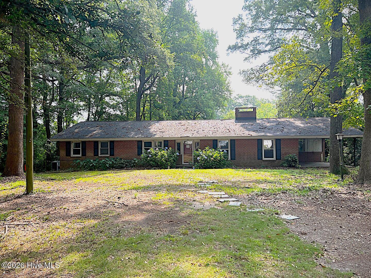 112 Springwood Drive — photo