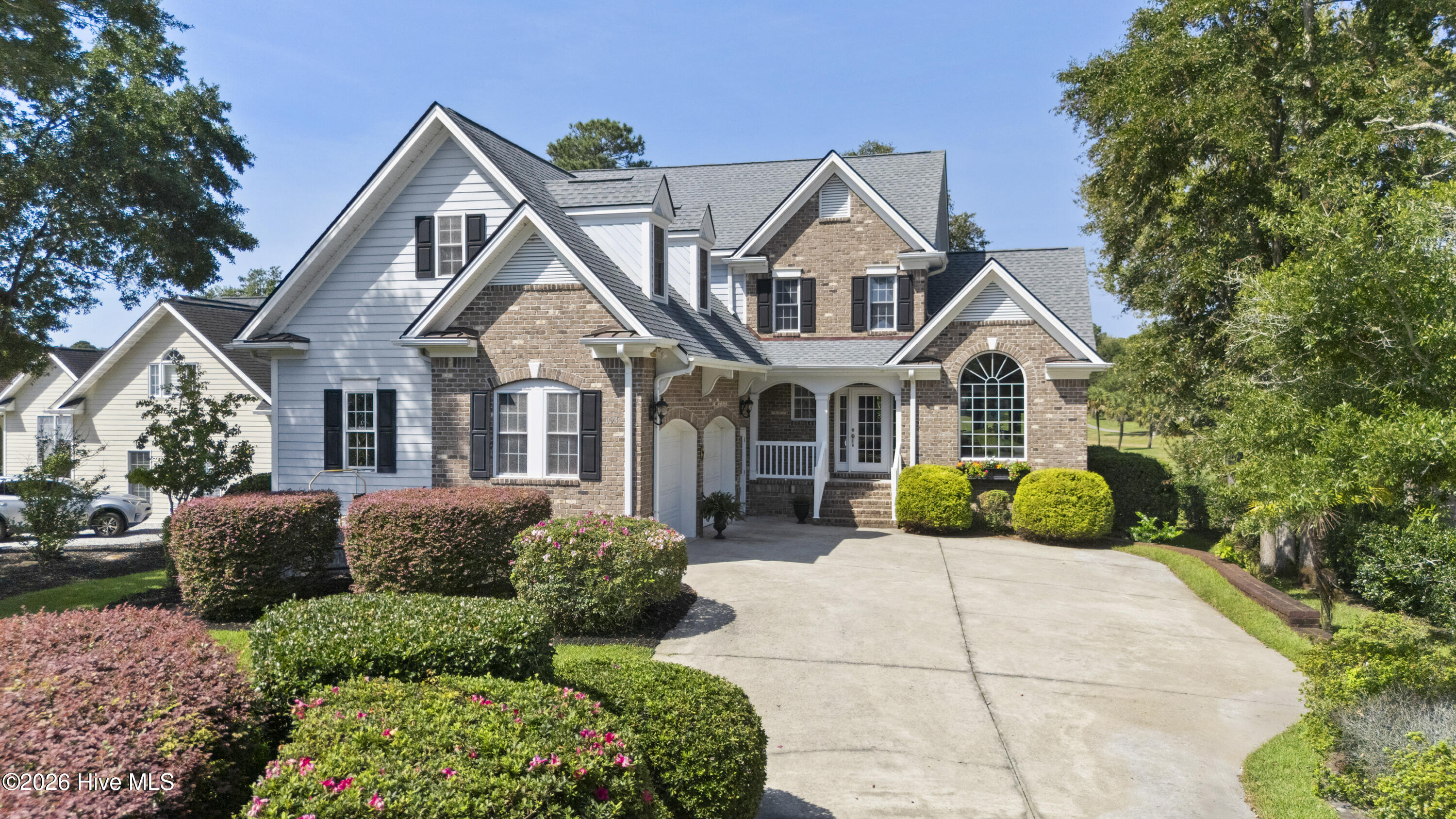 194 Edgewater Circle — photo