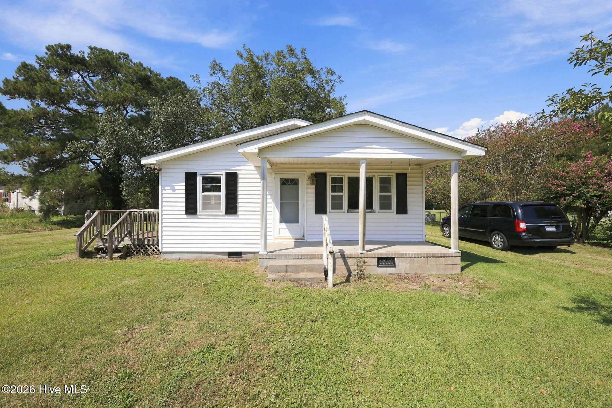750 Sim Dawson Road — photo