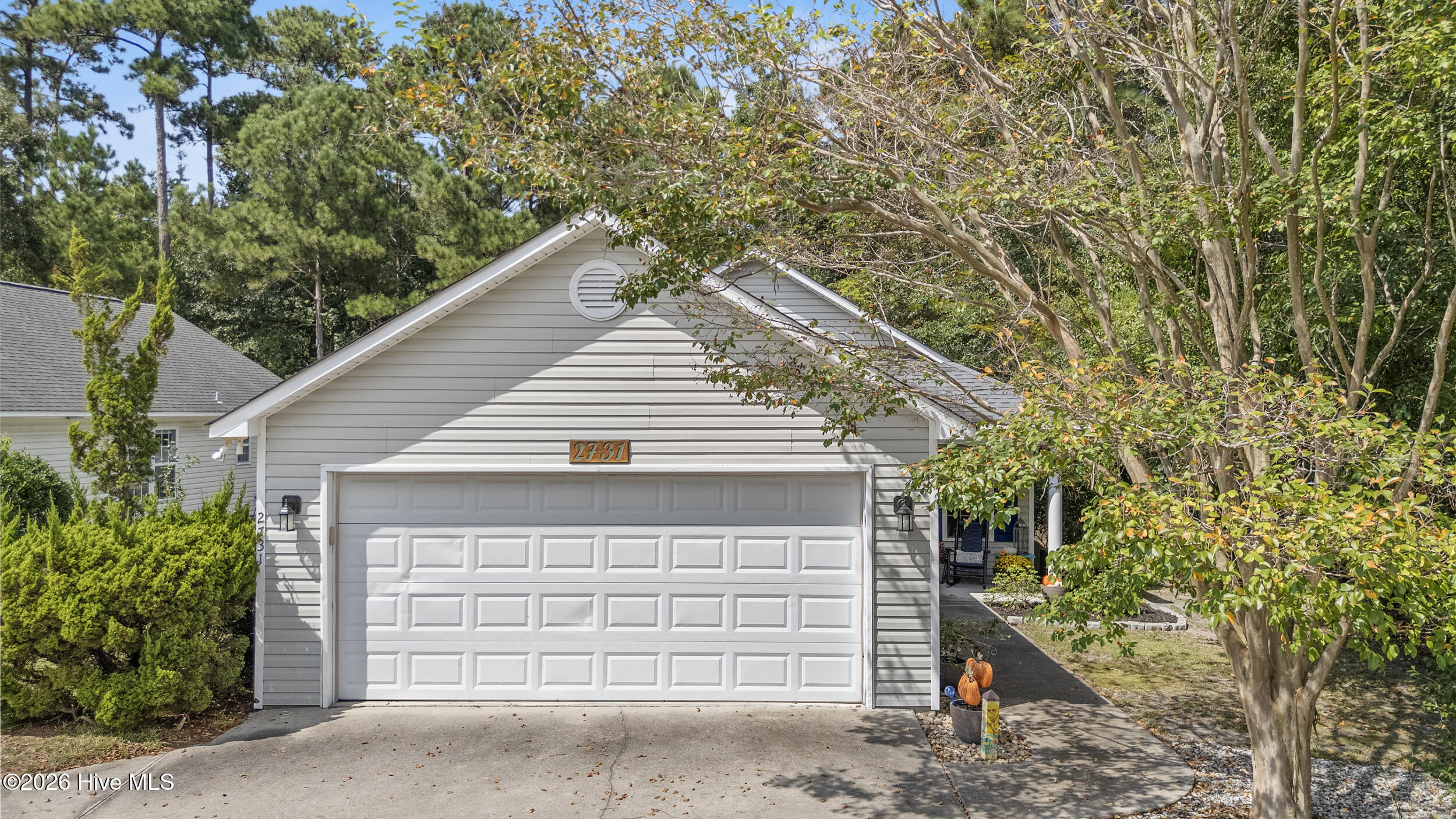 2731 Country Club Drive — photo
