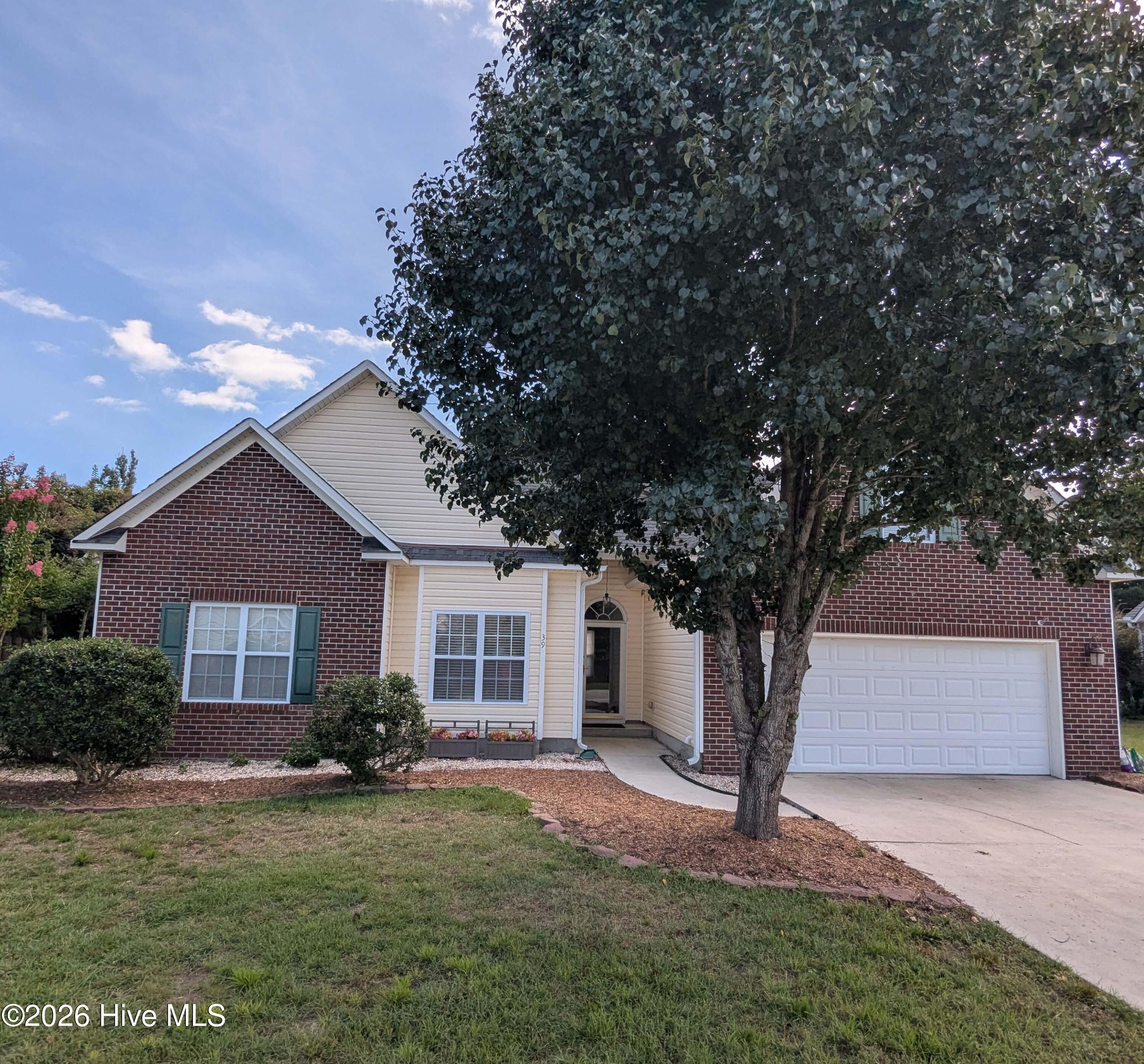 39 Shandy Way — photo