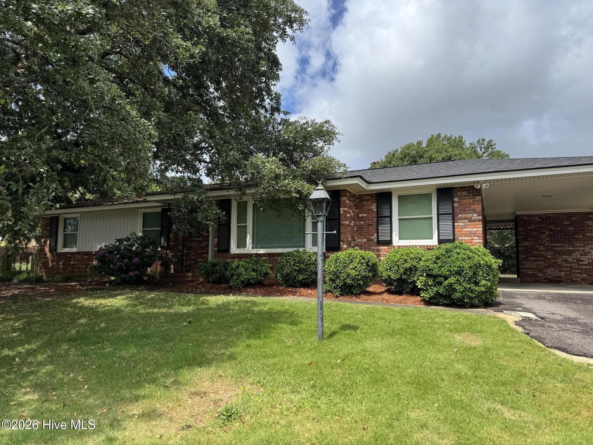 1115 Northwood Road — photo