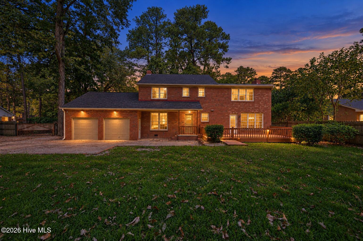 2207 Stallings Drive — photo