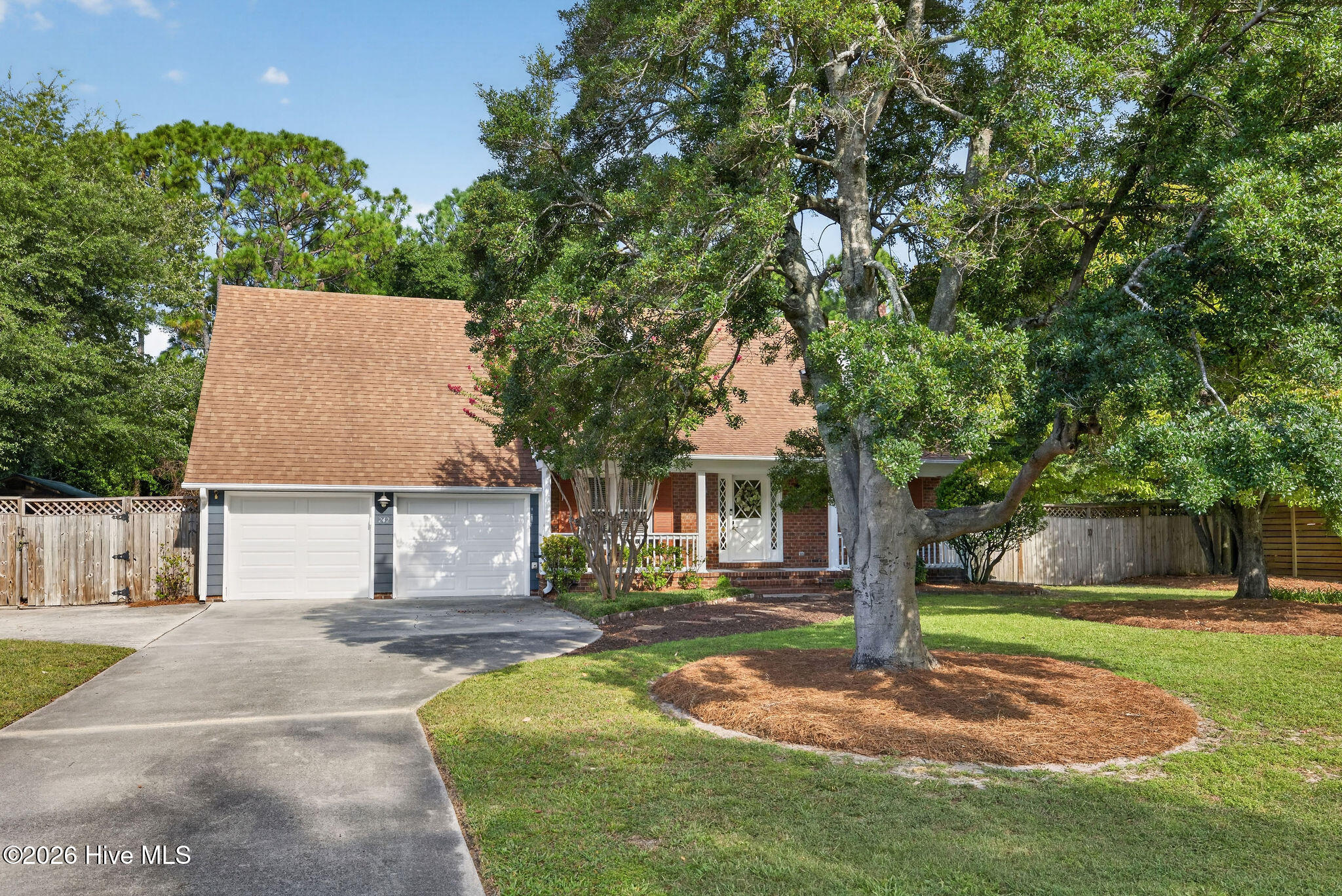 242 Dallas Drive — photo