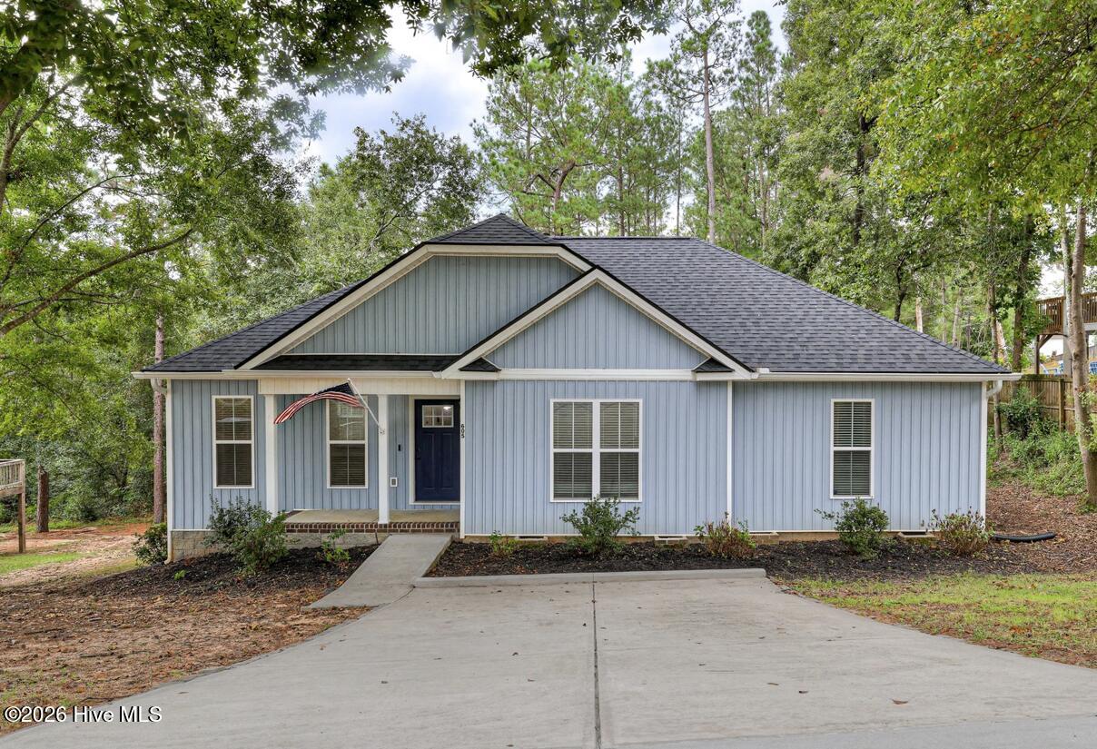 605 Ridgefield Drive — photo