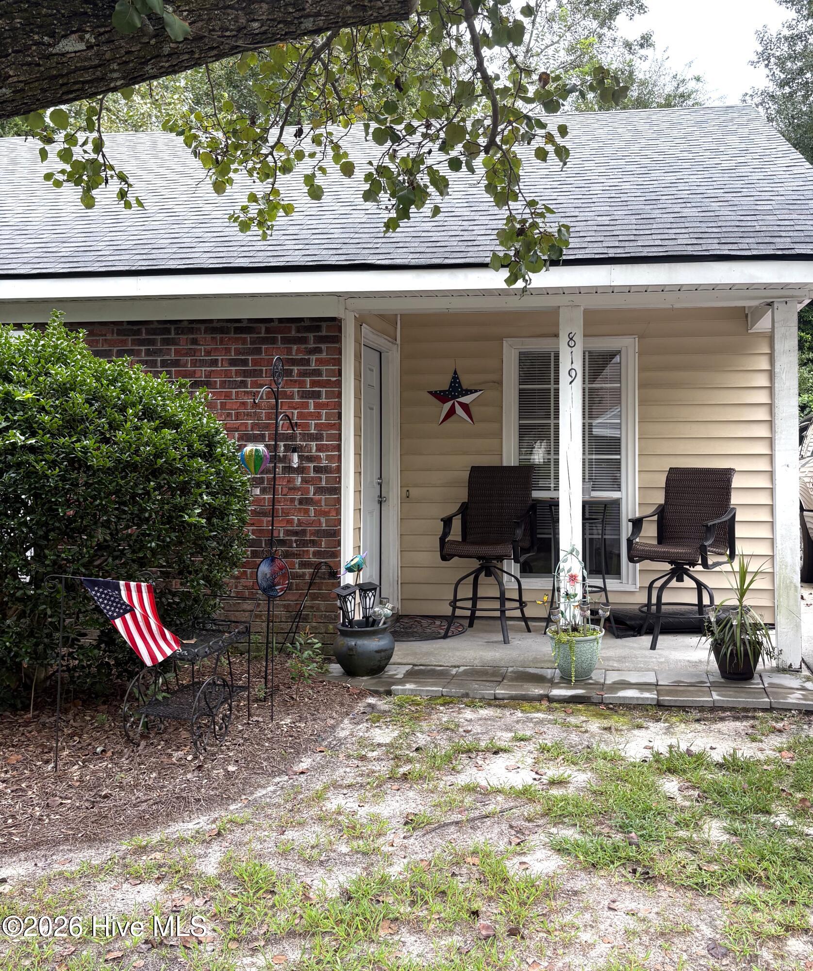 819 Varsity Drive — photo
