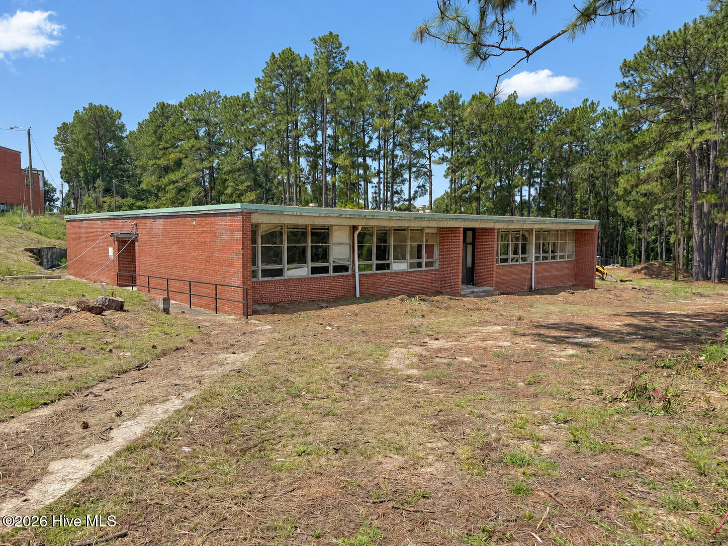 516 W Chapin Road — photo