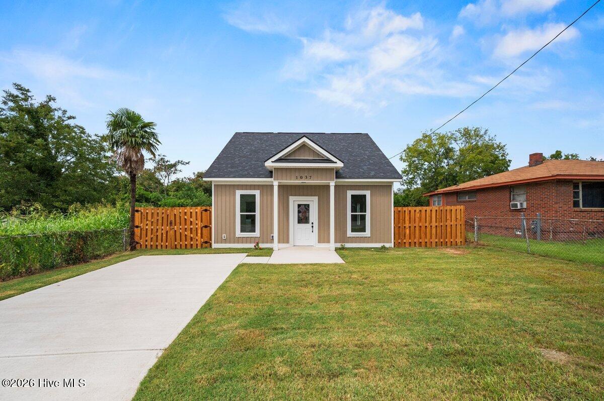 1037 Prep Street — photo