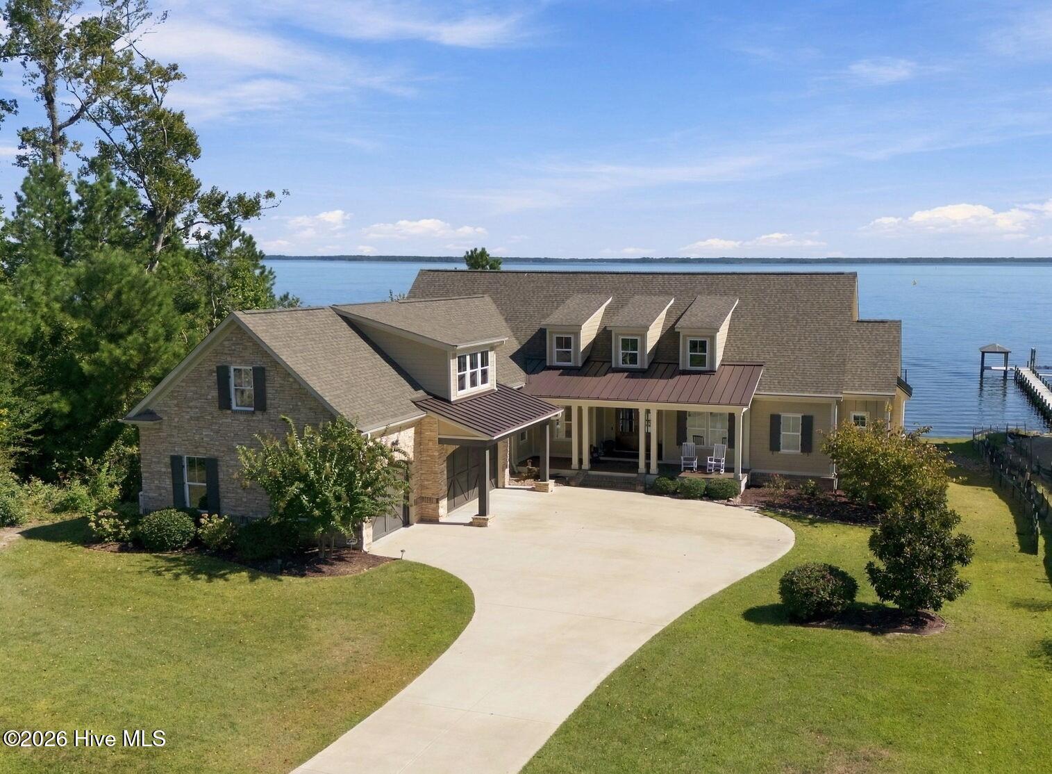 110 Stillwood Court — photo