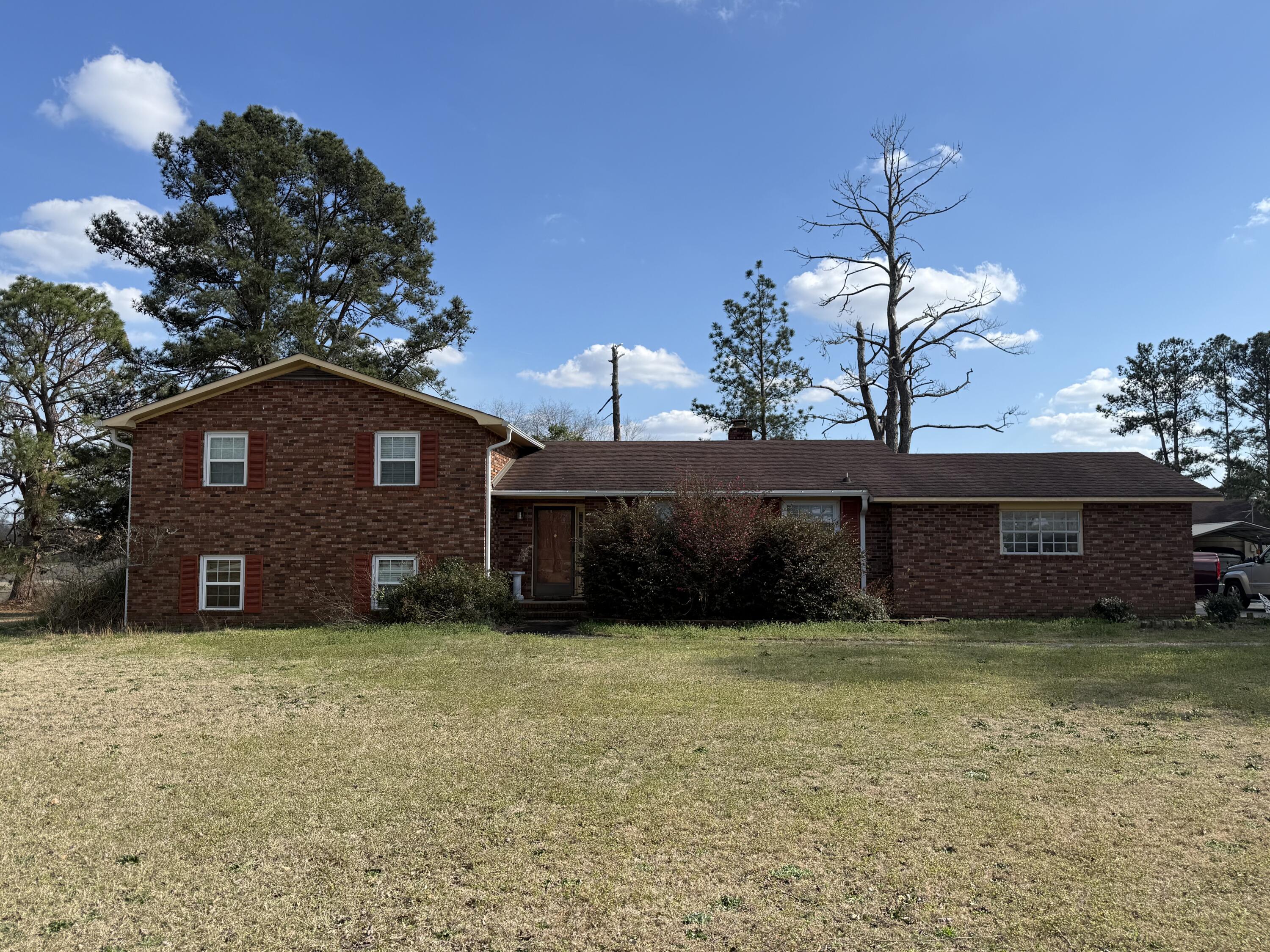 3104 Whiteoak Road — photo