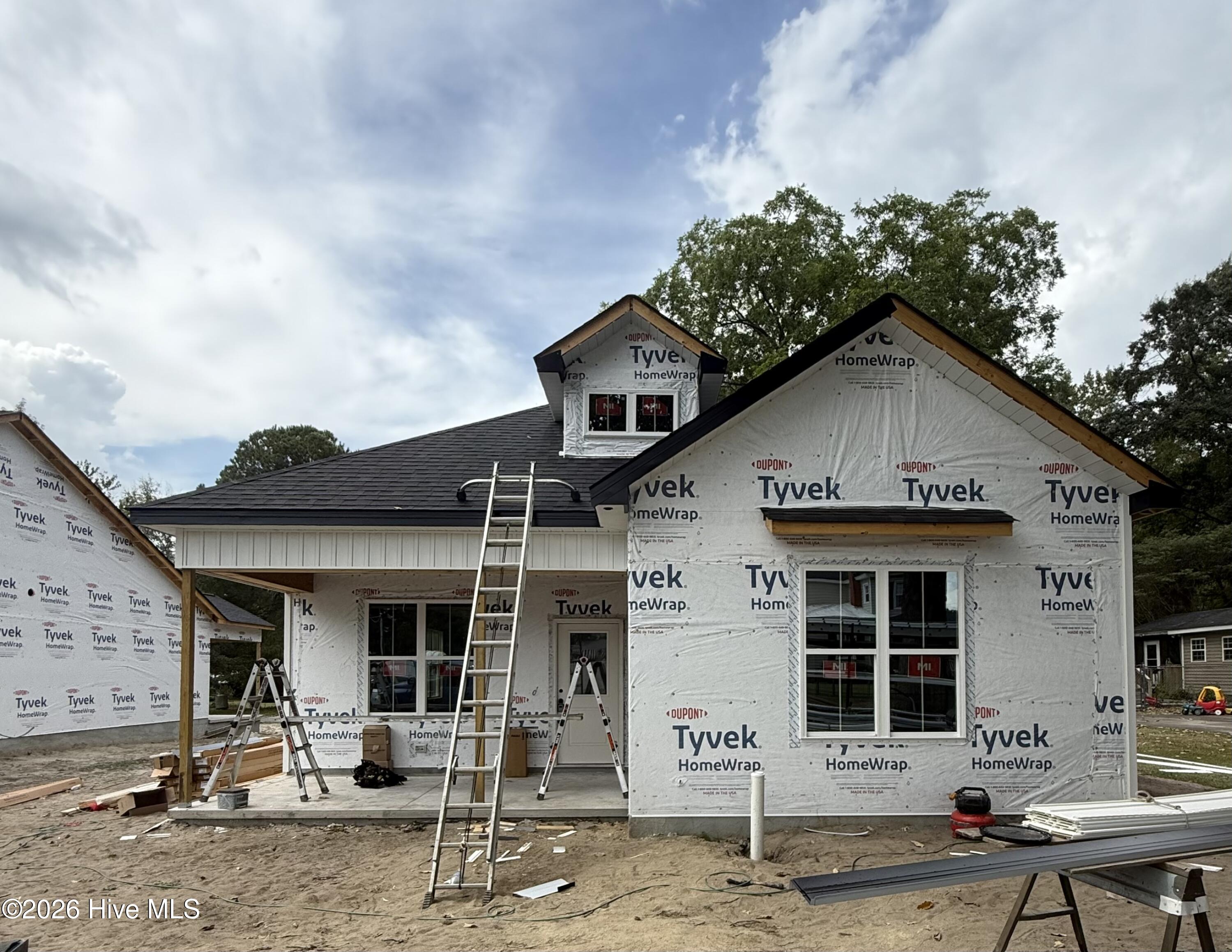 4138 W College Street — photo