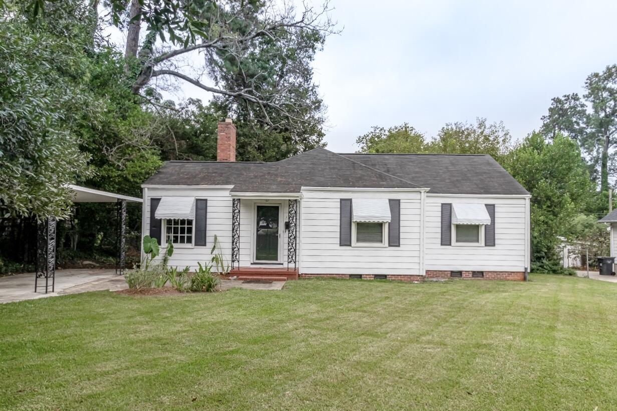 1716 King Woods Drive — photo
