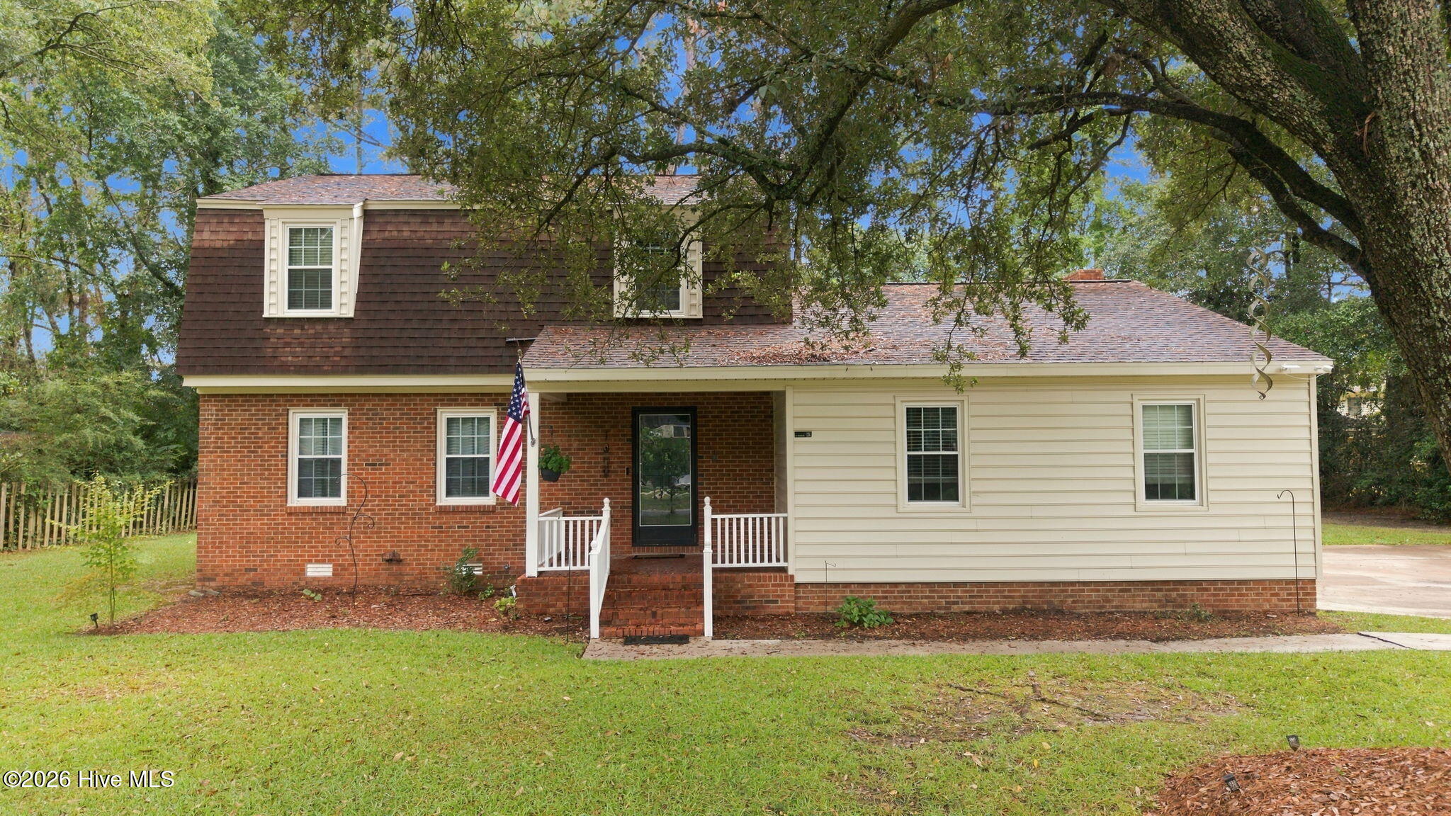 201 Evanswood Drive — photo