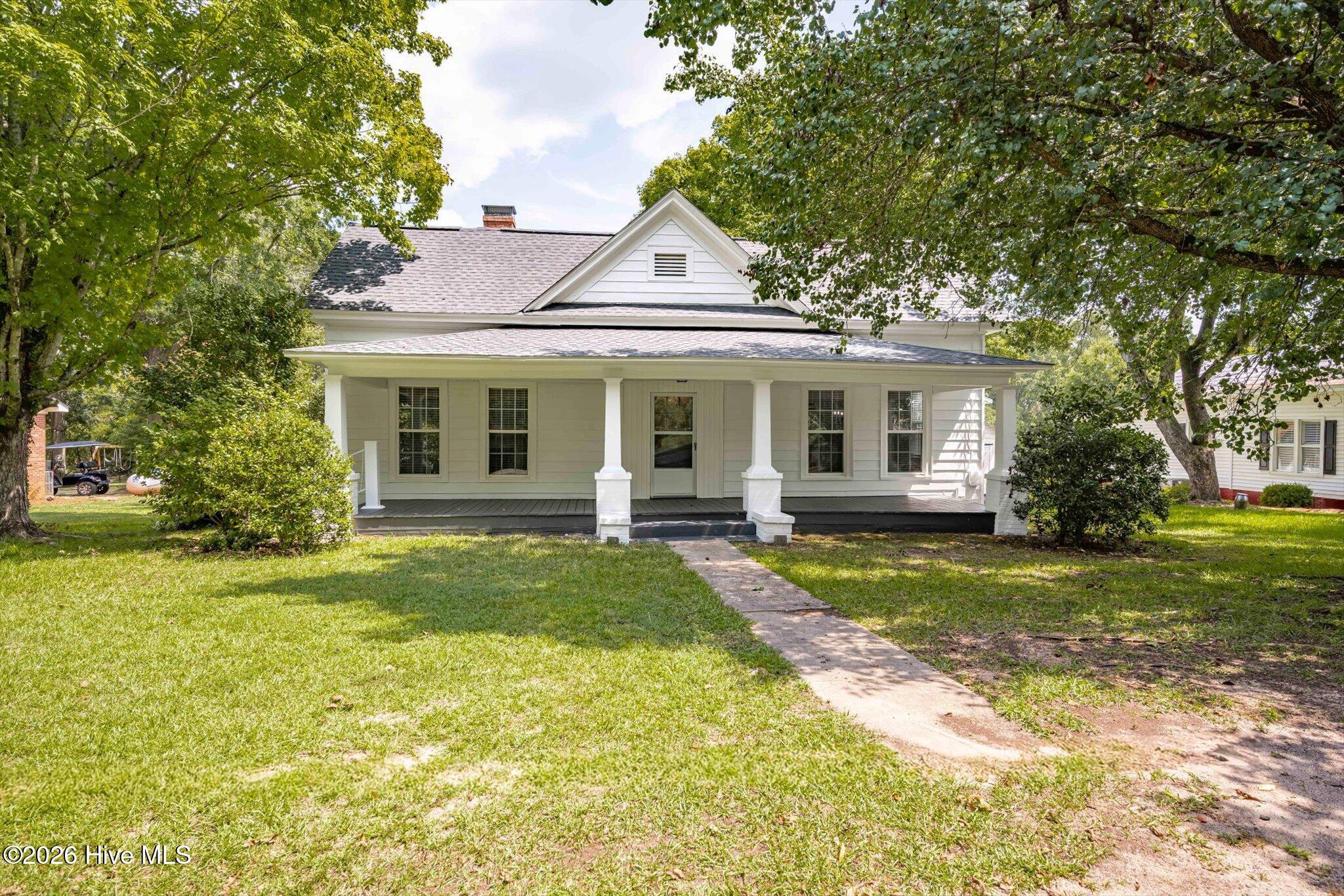 182 Dallas Street — photo