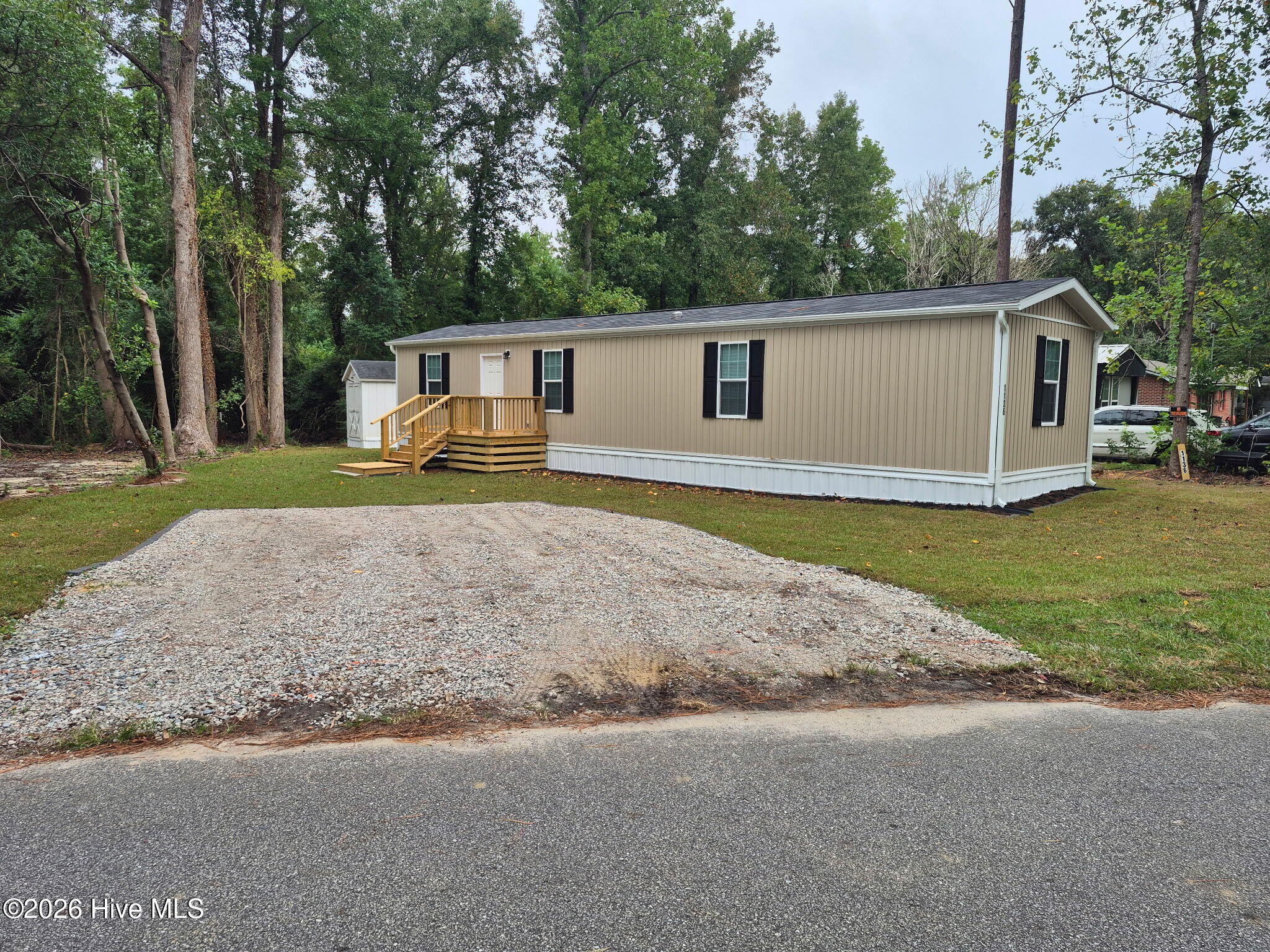1136 French Road — photo