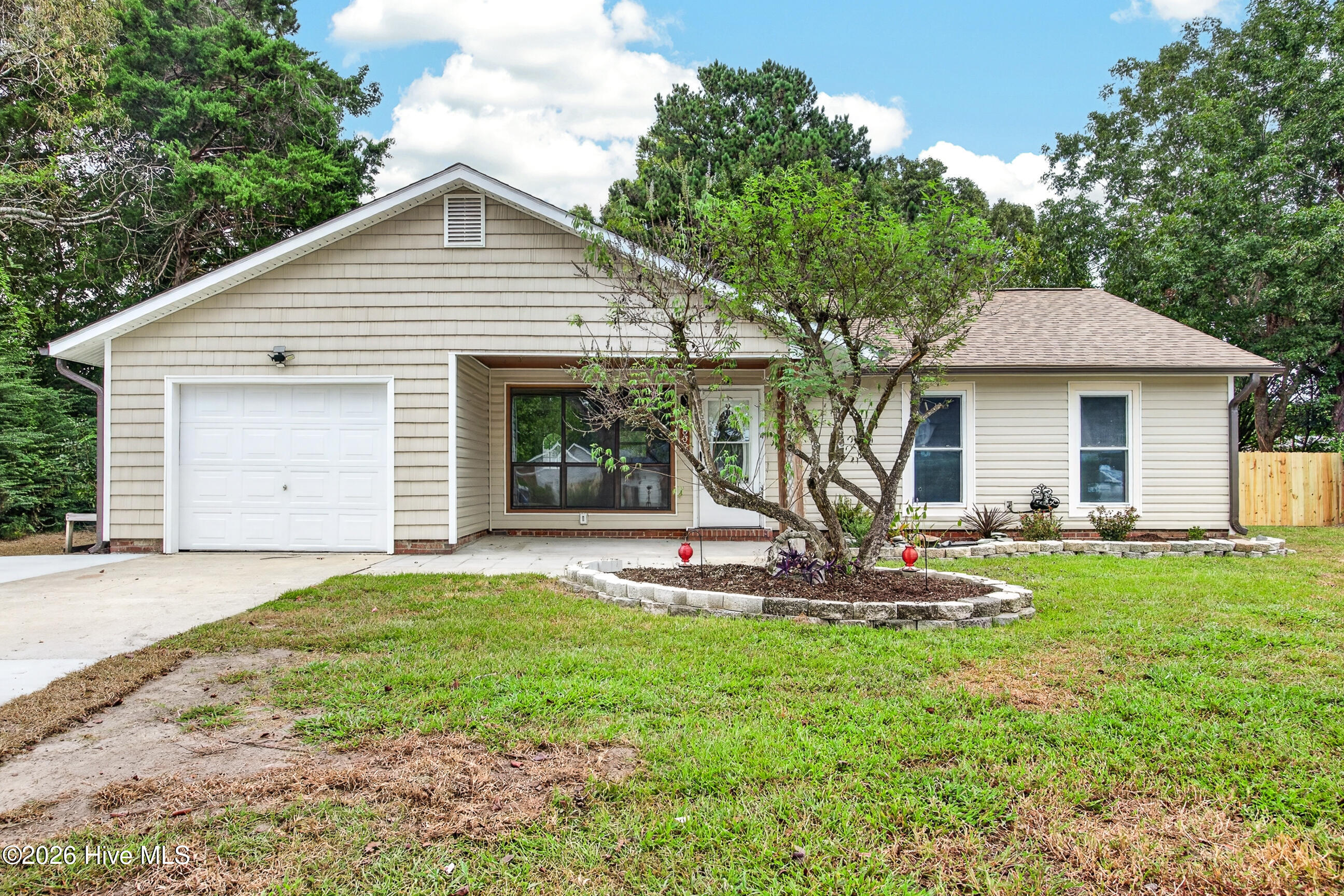 809 Deblea Court — photo