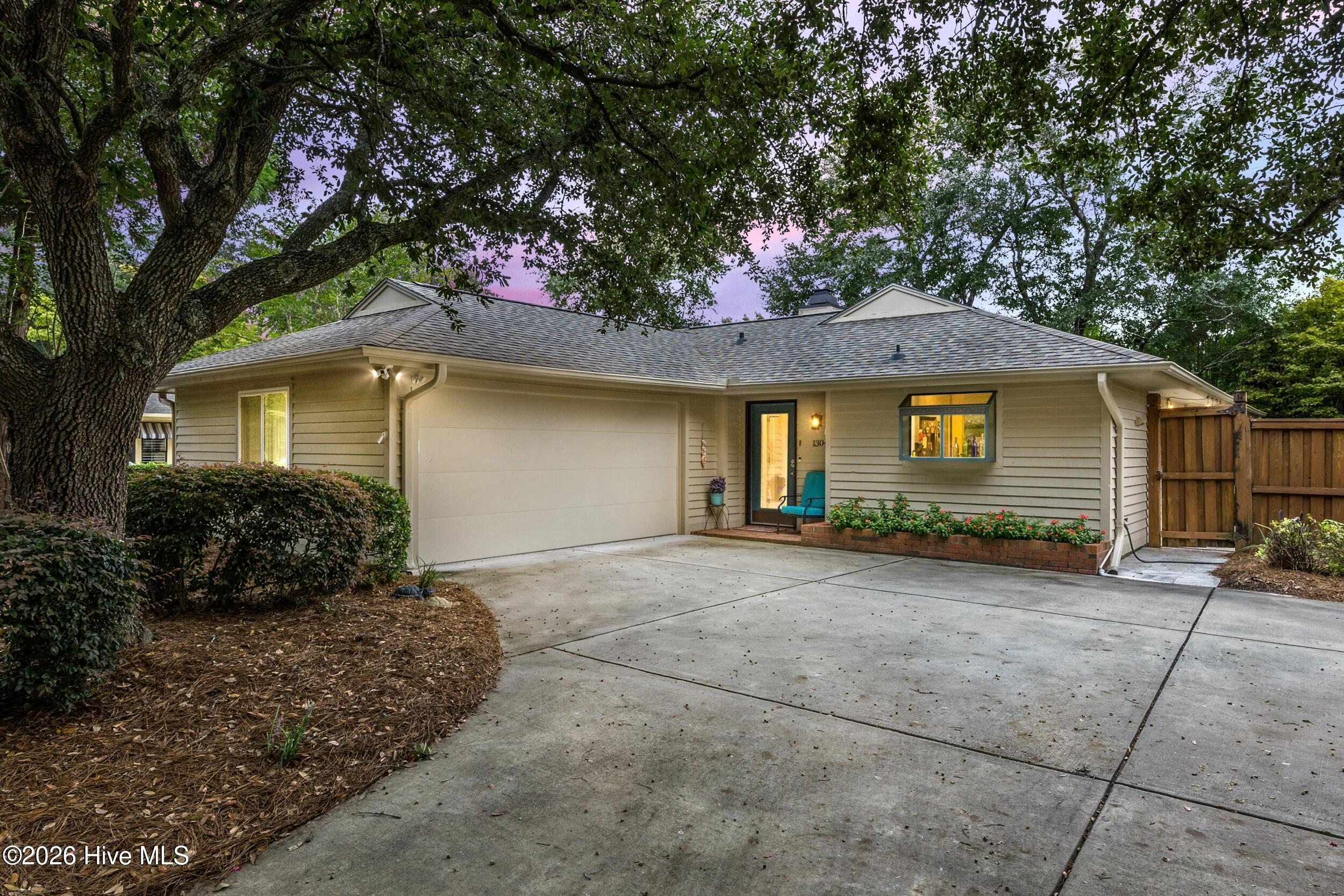 1304 Two Mile Circle E — photo