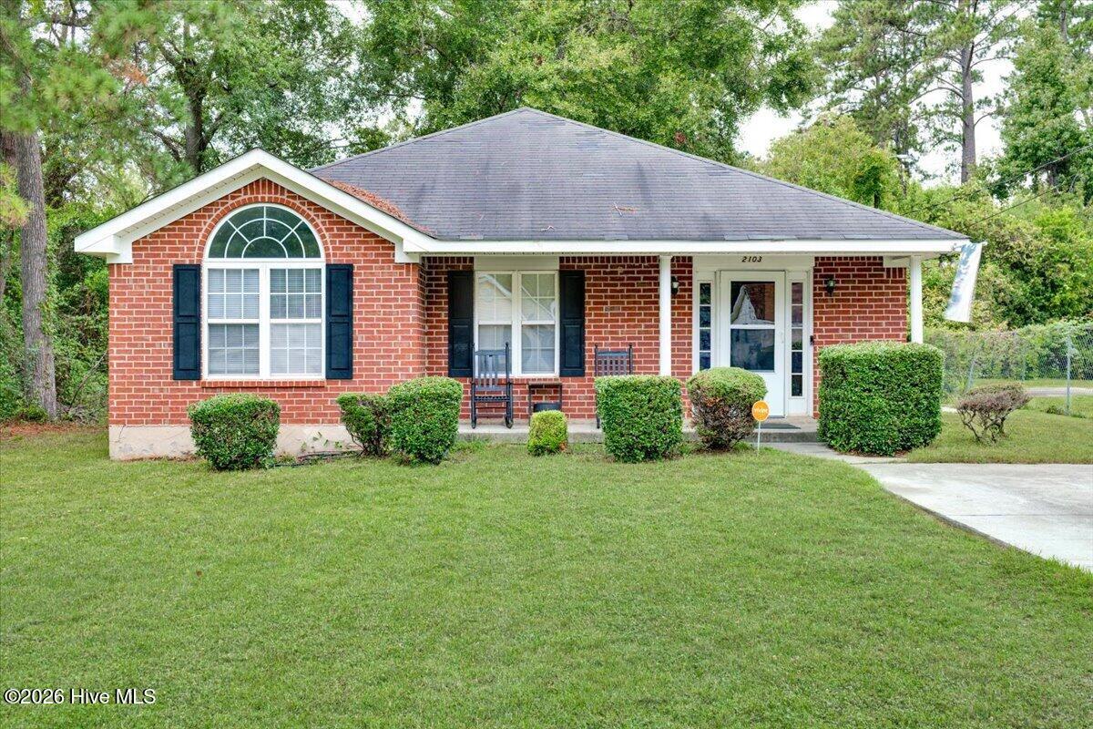 2103 Gatewood Drive — photo