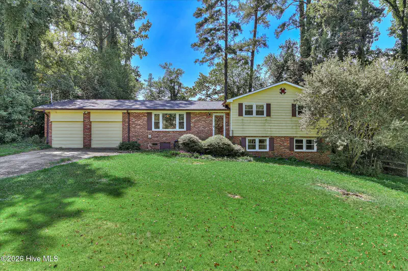 809 Hammond Drive — photo